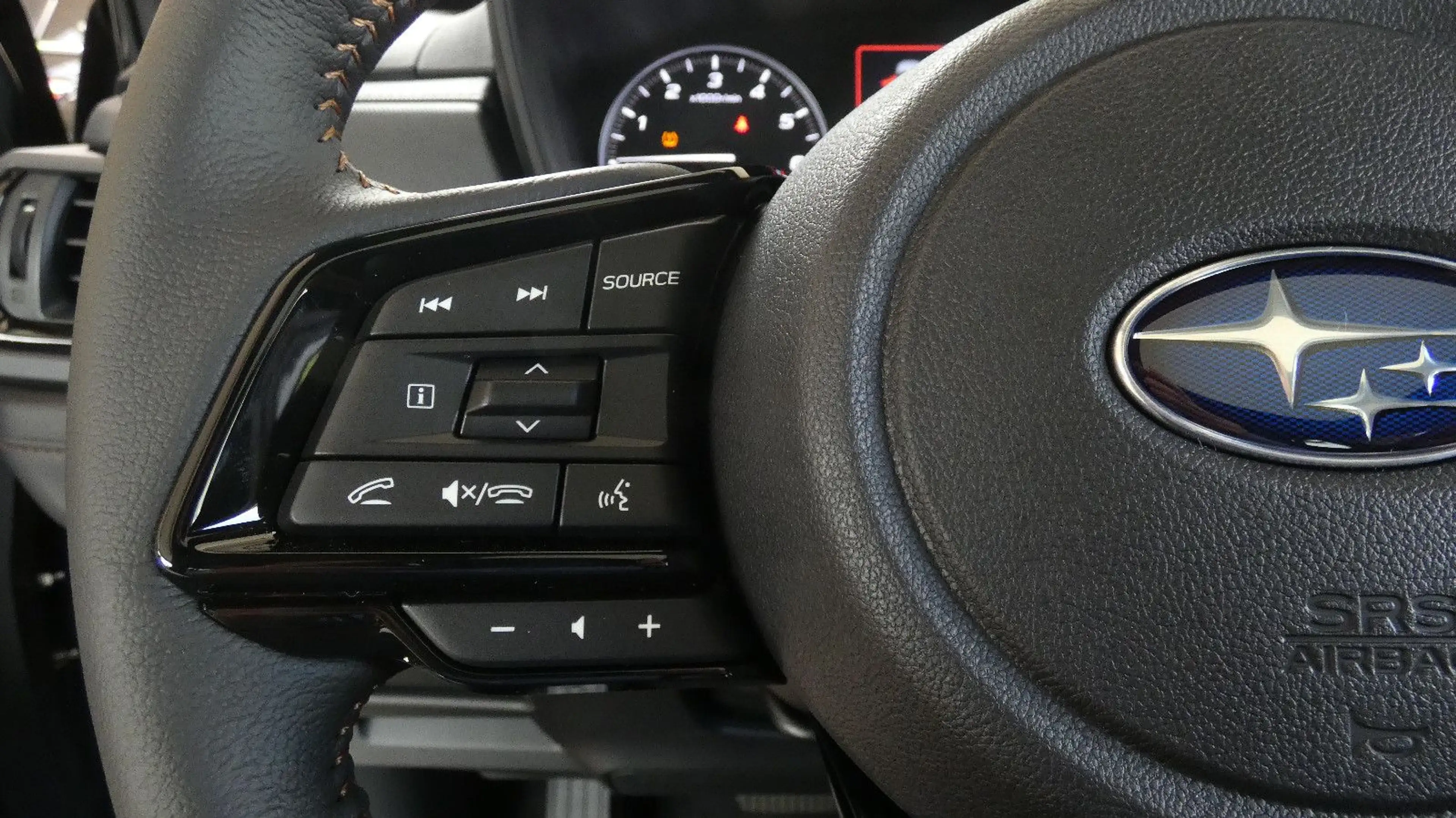 Subaru Forester 2.0 ie  AWD Platinum — photo 13