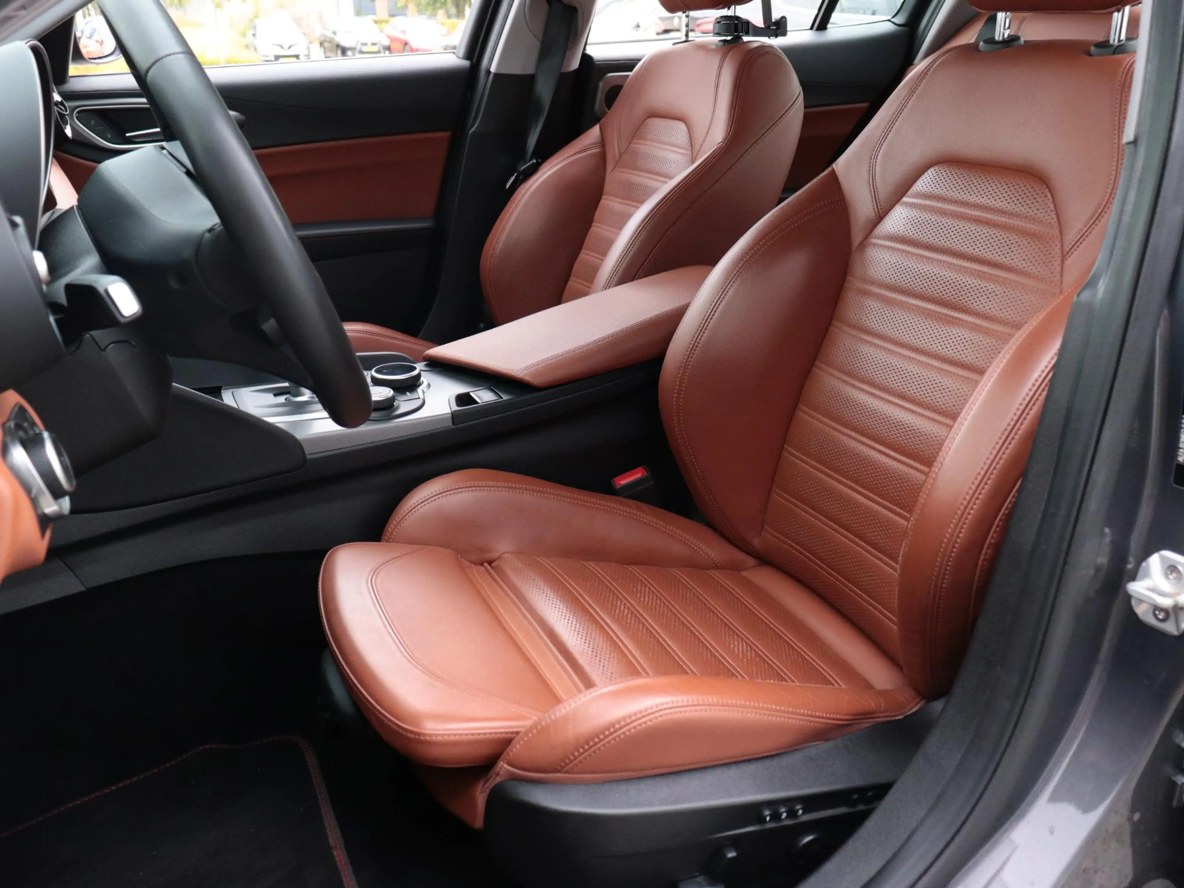 Alfa Romeo Giulia 2.0T Super | Bruin leder | Camera | Elektrische st — photo 8