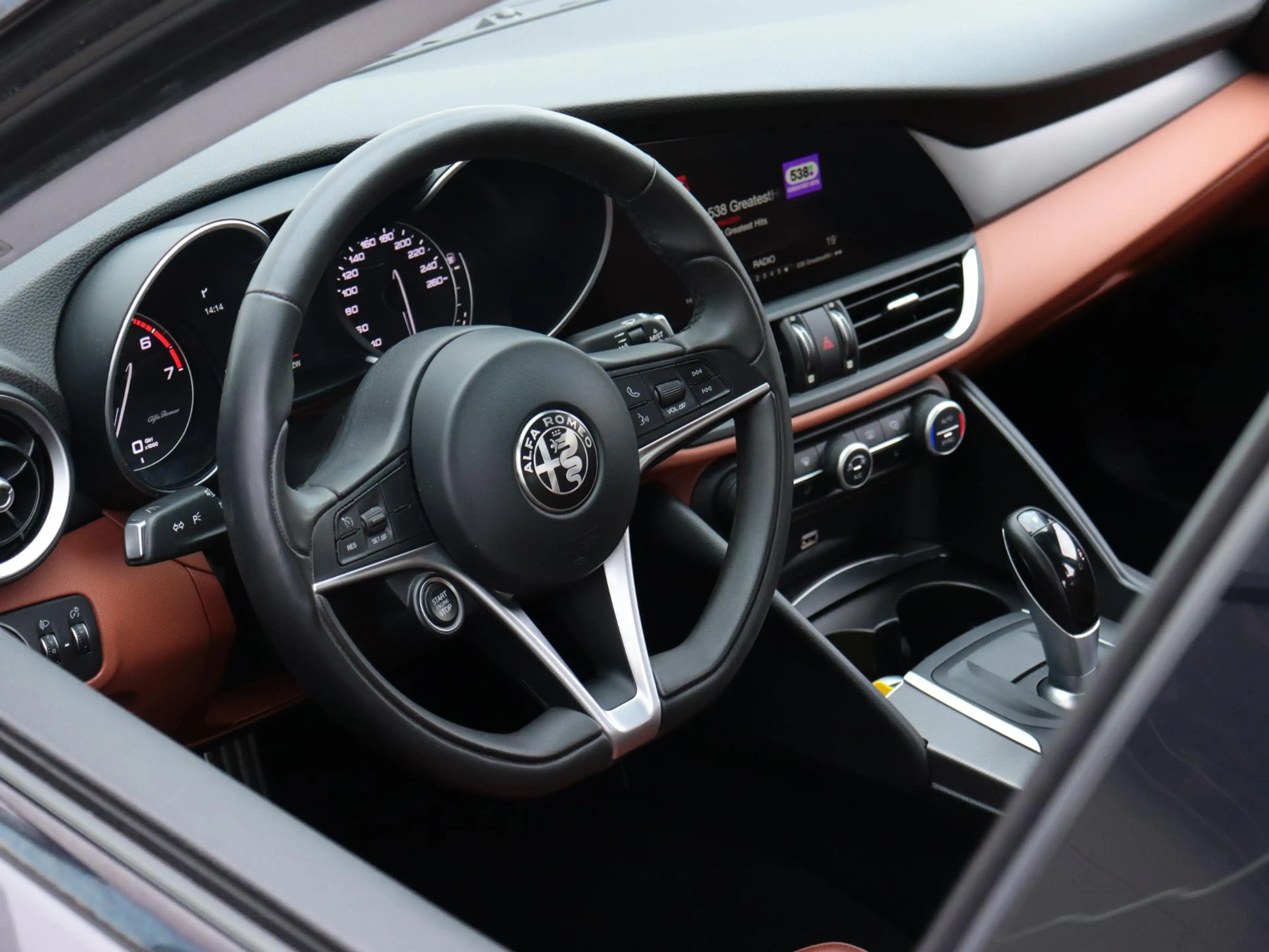 Alfa Romeo Giulia 2.0T Super | Bruin leder | Camera | Elektrische st — photo 7