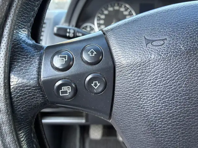 Mercedes-Benz A view 12