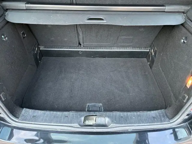 Mercedes-Benz A view 8