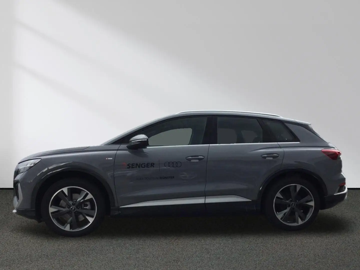 Audi Q4 e-tron 55 quattro 250 kW Standheizung Matrix Grau - 2