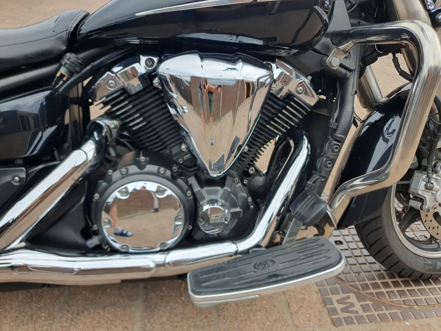 Yamaha XVS 1300 A Midnight Star Zwart - 2