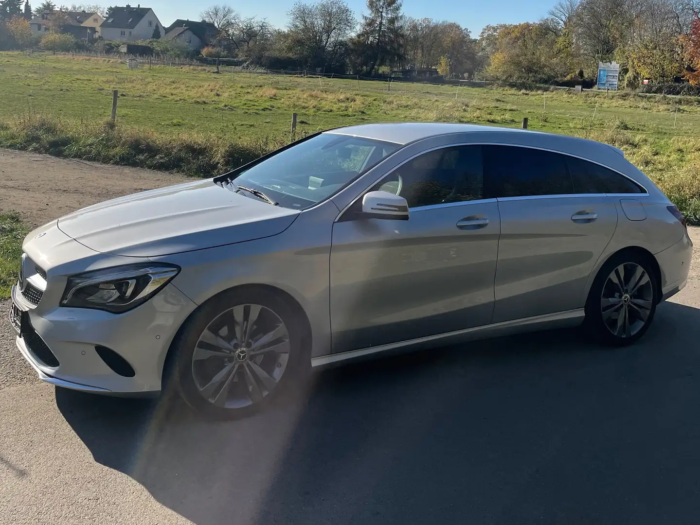 Mercedes-Benz CLA 220 CLA Shooting Brake 220 d 4Matic 7G-DCT SCORE! - 1