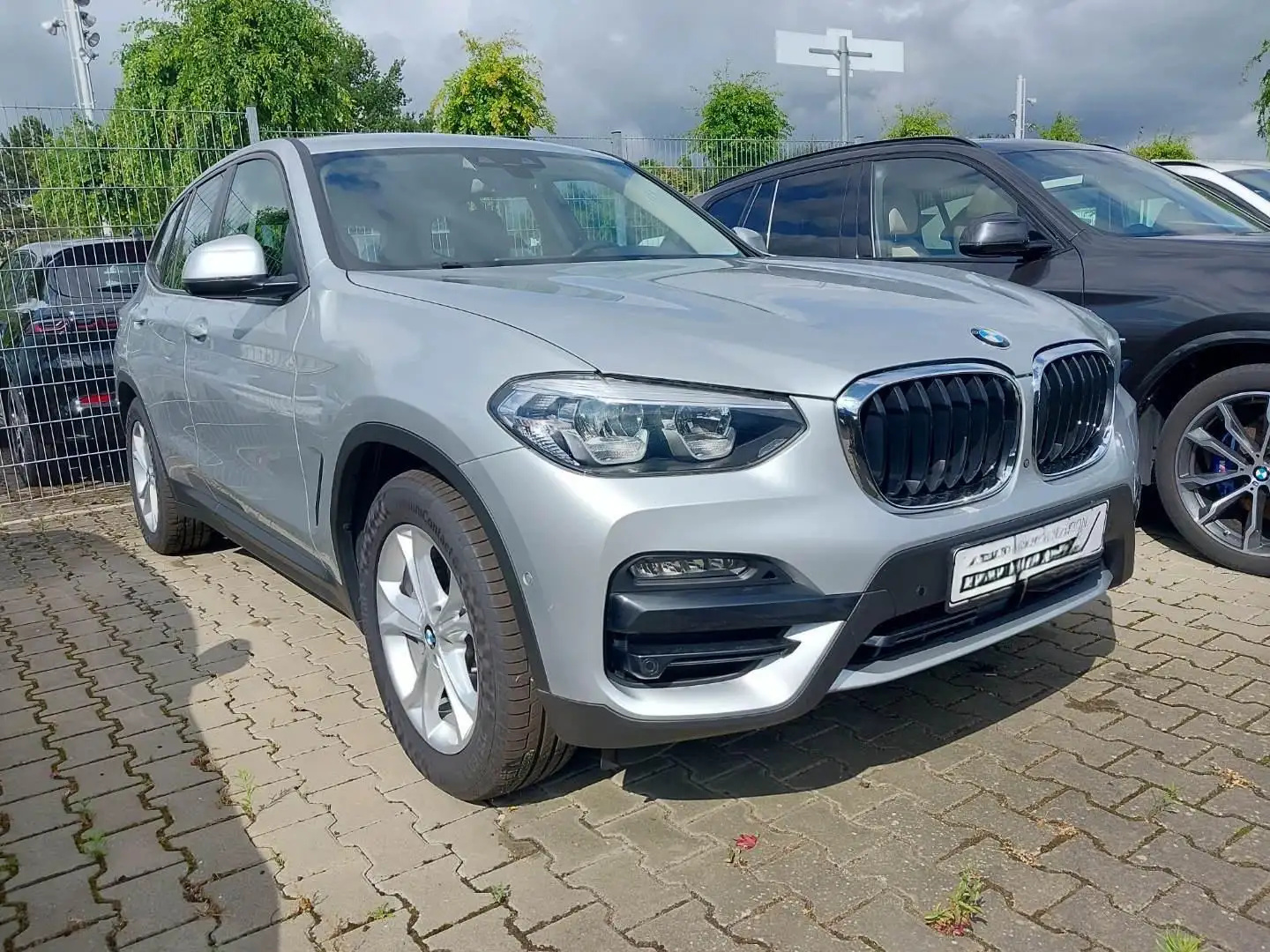 BMW X3 Baureihe X3 xDrive 30 e Advantage  HuD Navi LED Argent - 2