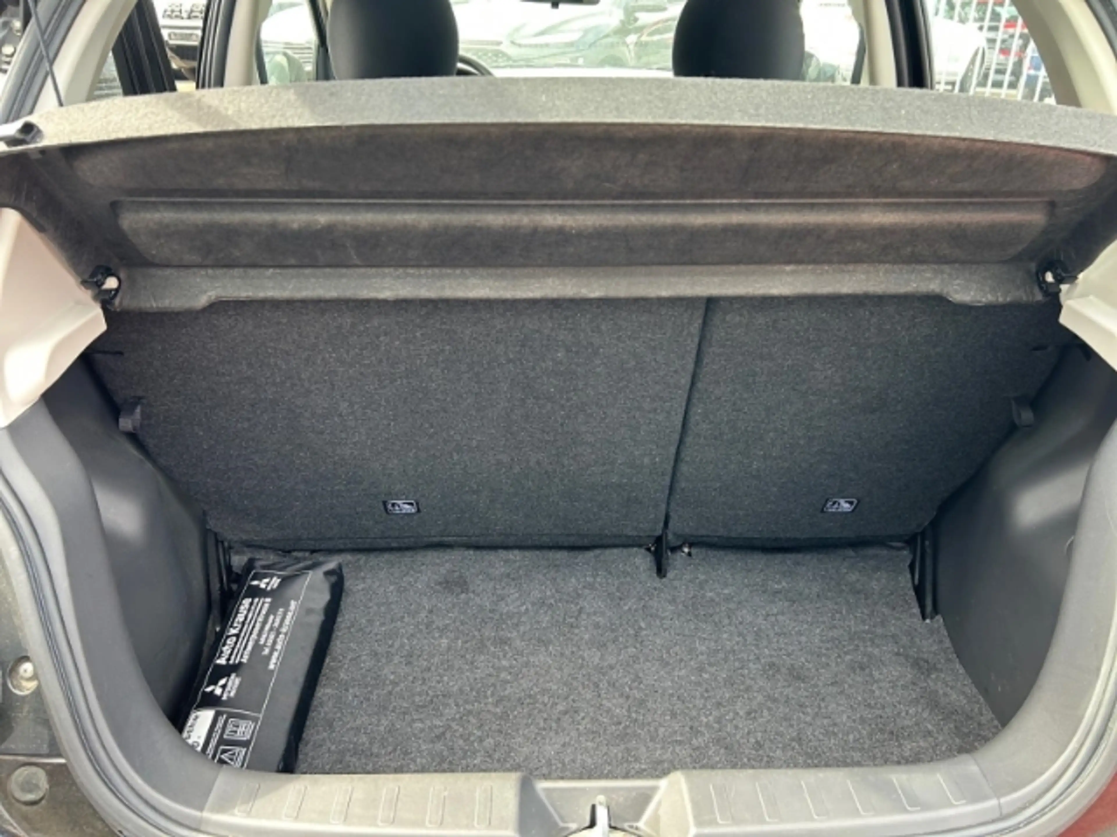 Mitsubishi Space Star 1.2 Spirit Blackline Klima DAB Notbremsass. Tel.-V — photo 12