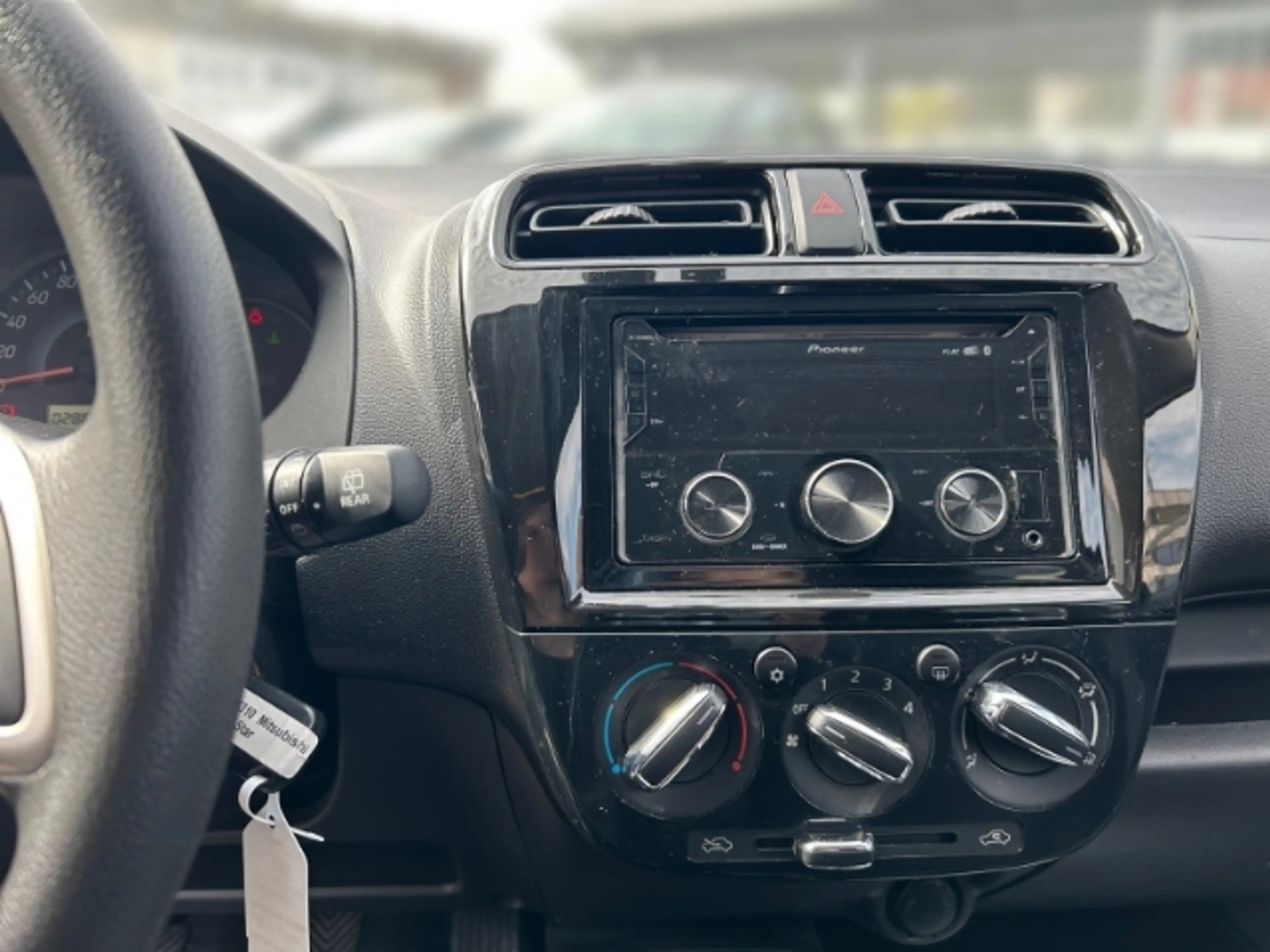 Mitsubishi Space Star 1.2 Spirit Blackline Klima DAB Notbremsass. Tel.-V — photo 9