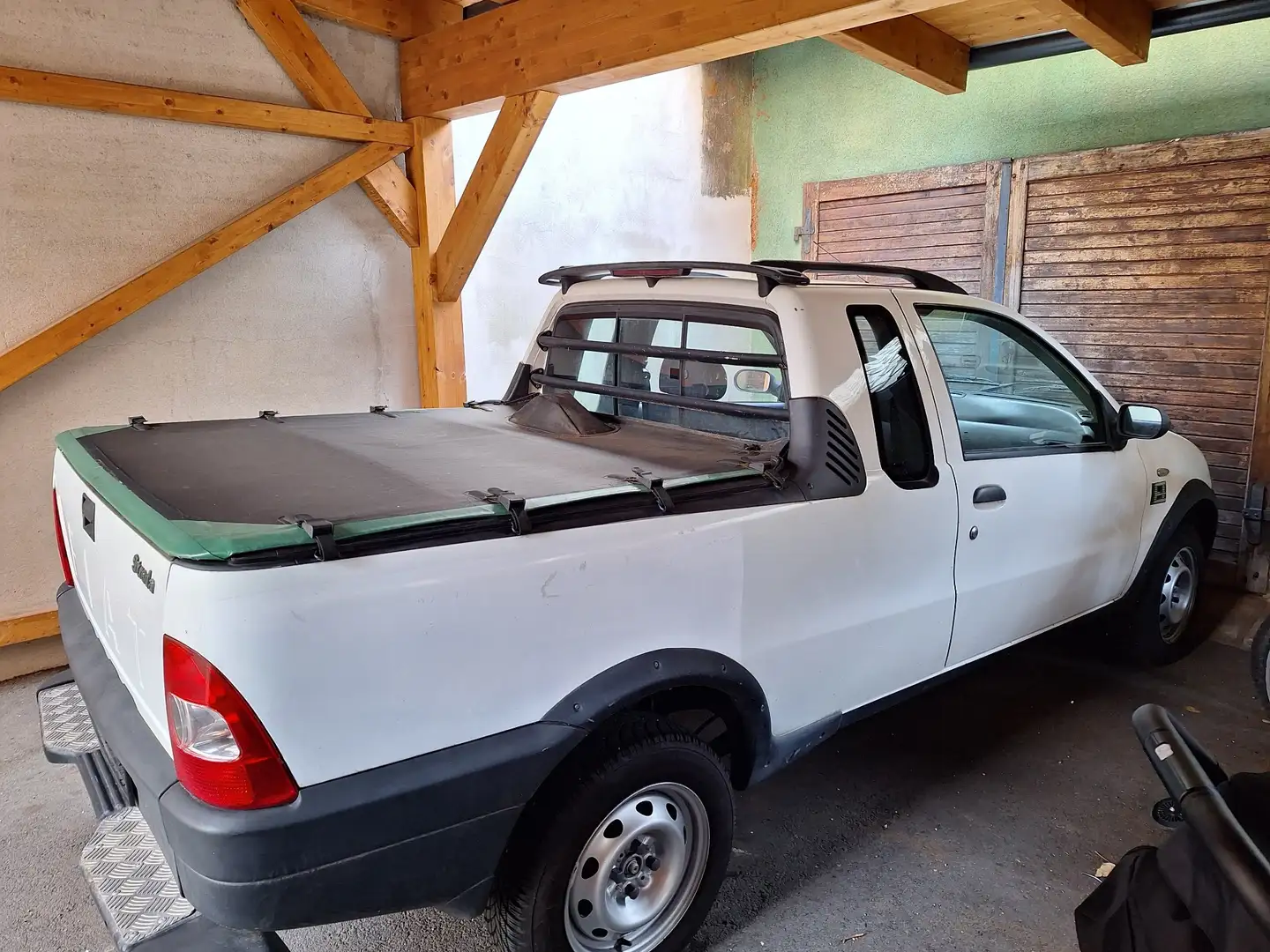 Fiat Strada TOP GELEGENHEIT, PICKUP BENZINER, Blanco - 2