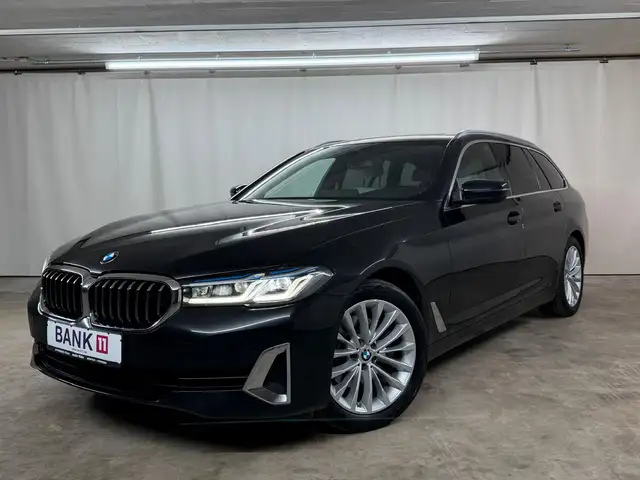 BMW 520 Touring 520 d Luxury Line Head up Pano HK Sound