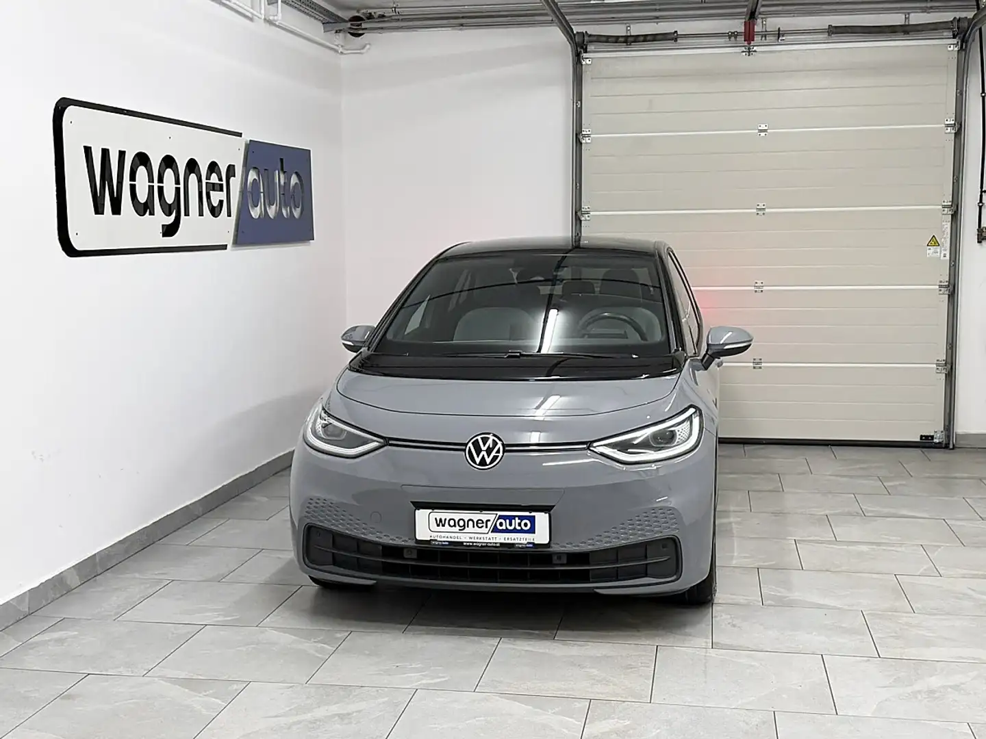 Volkswagen ID.3 Pro Performance Family.I.Q.Light Matrix LED/ACC... Grau - 1