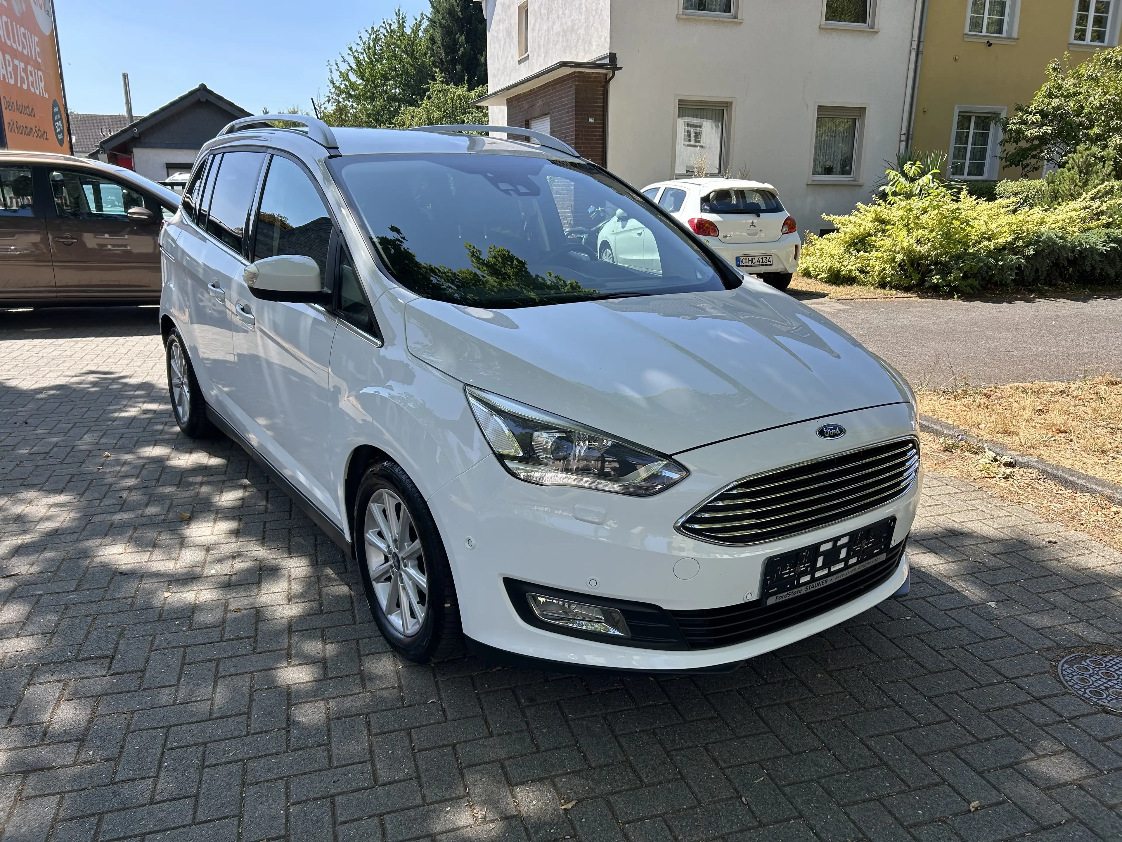 Ford Grand C-Max Titanium — photo 2