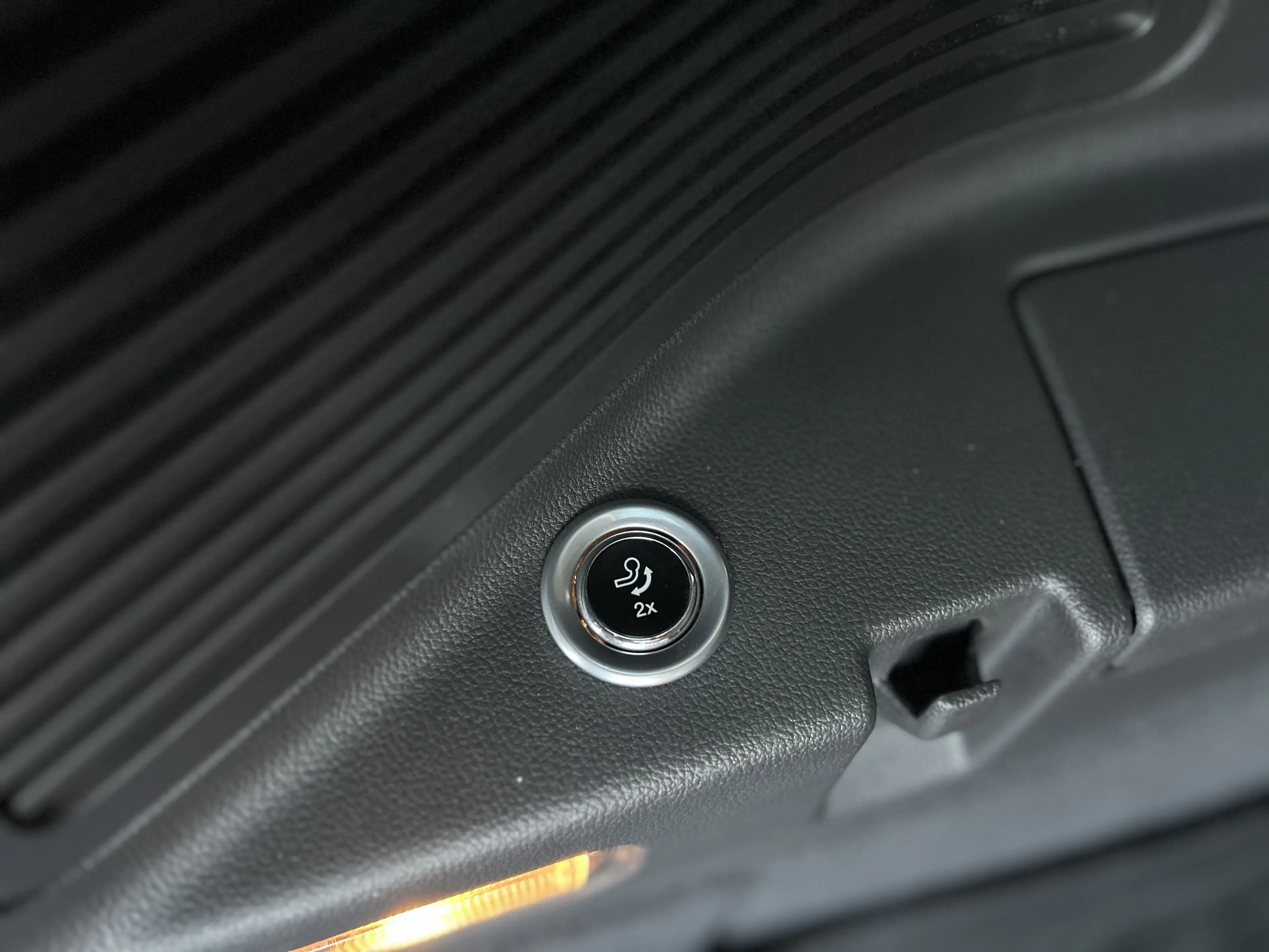 Ford Grand C-Max Titanium — photo 17
