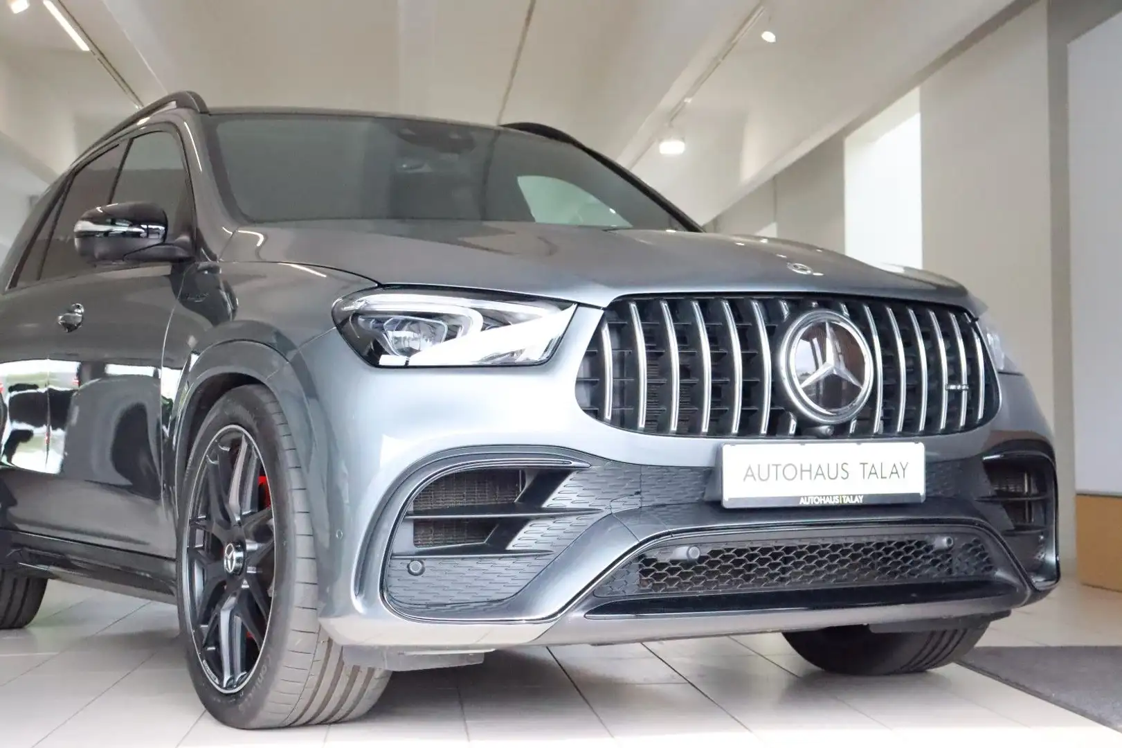 Mercedes-Benz GLE 63 AMG GLE 63 S AMG 4Matic+ Pano/Burm./360/Night Сірий - 2