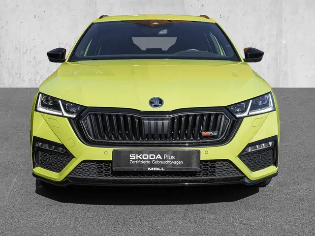 Skoda Octavia view 3