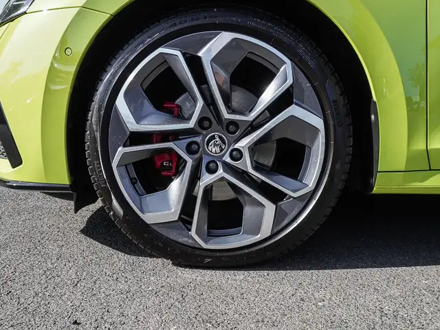 Skoda Octavia view 7