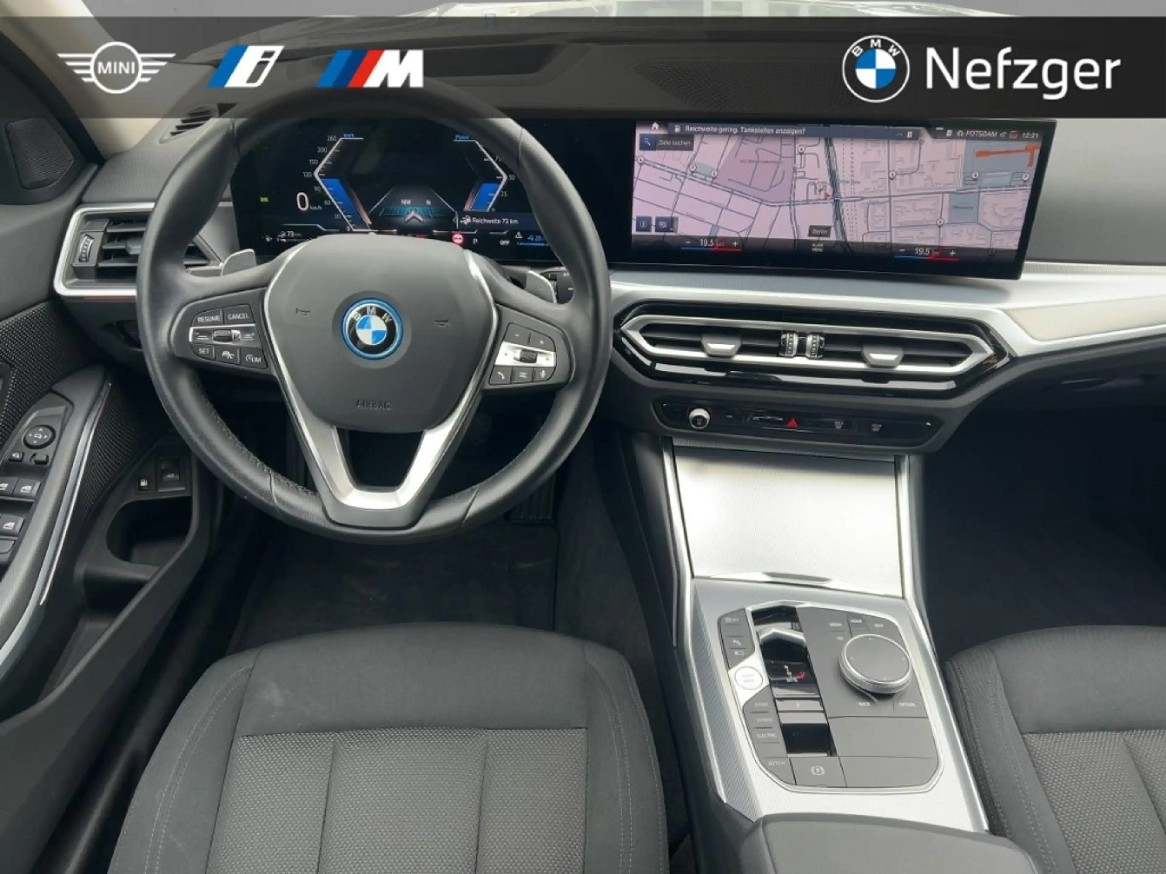 BMW 330 e Touring Park-Assistent AHK LED HiFi — photo 10