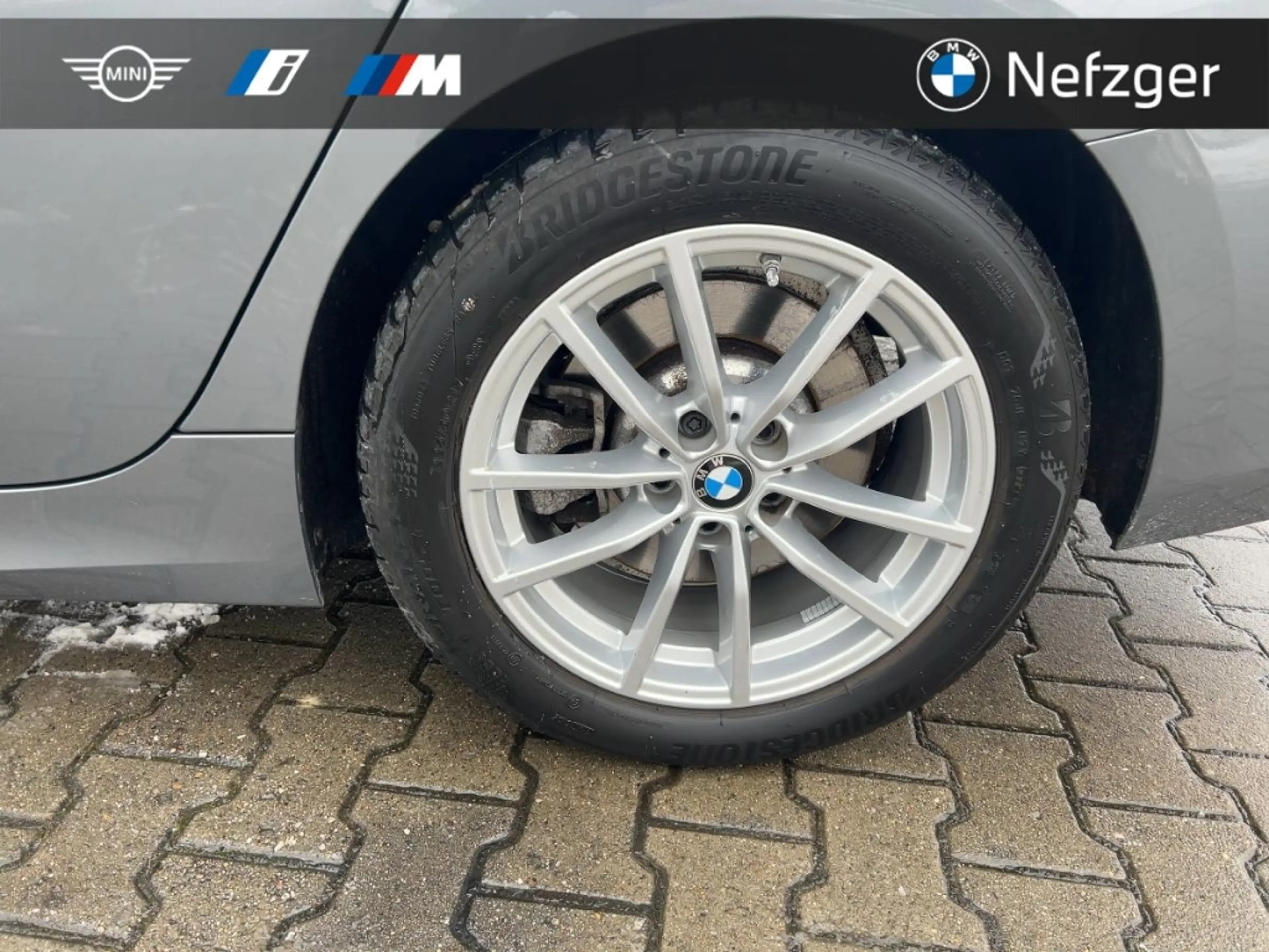 BMW 330 e Touring Park-Assistent AHK LED HiFi — photo 13