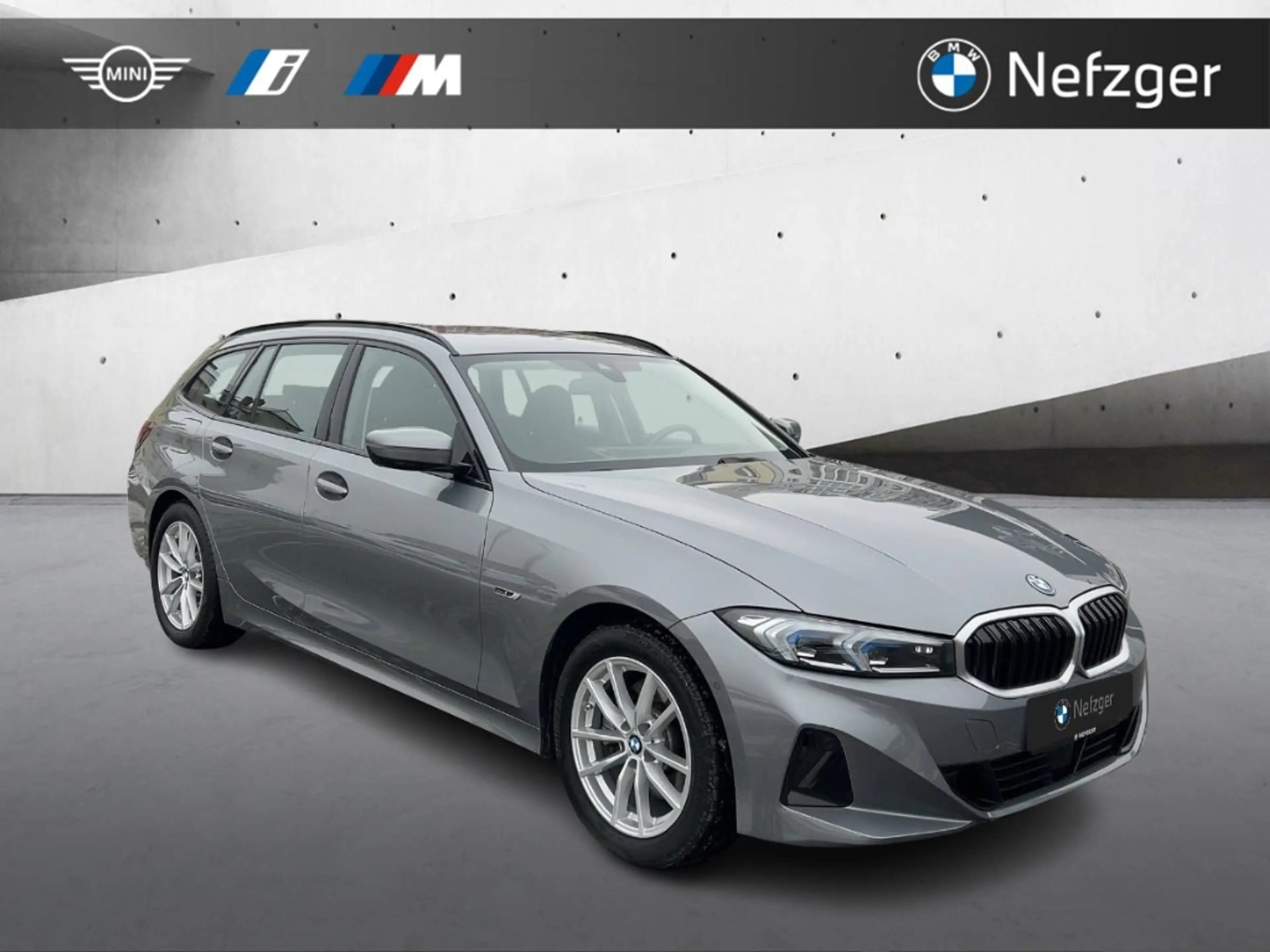 BMW 330 e Touring Park-Assistent AHK LED HiFi — photo 6