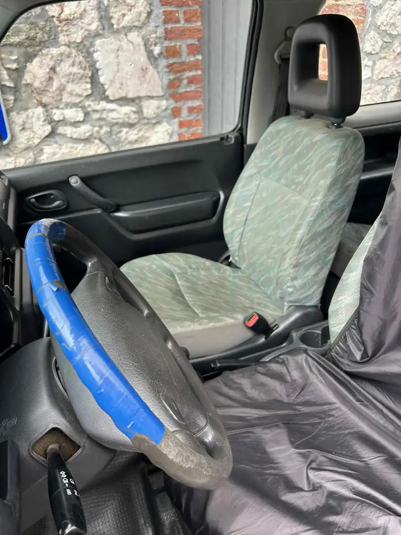 Suzuki Jimny 1.3i JLX Noir - 1