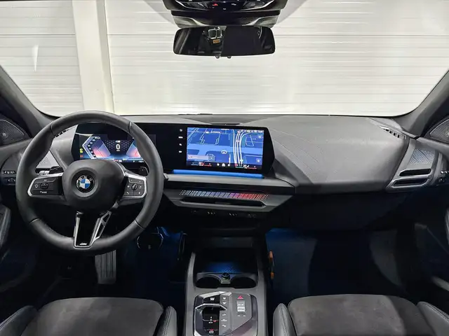BMW 1 Series view 11