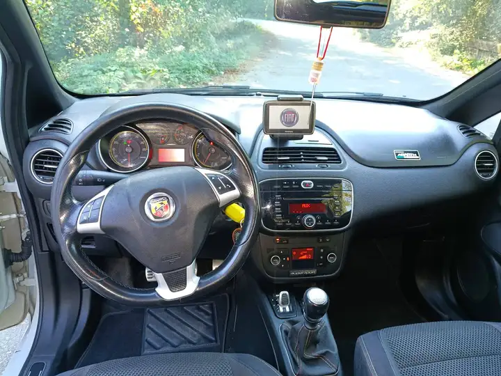 Abarth Punto 1.4 Multiair Supersport 2012, foto 9
