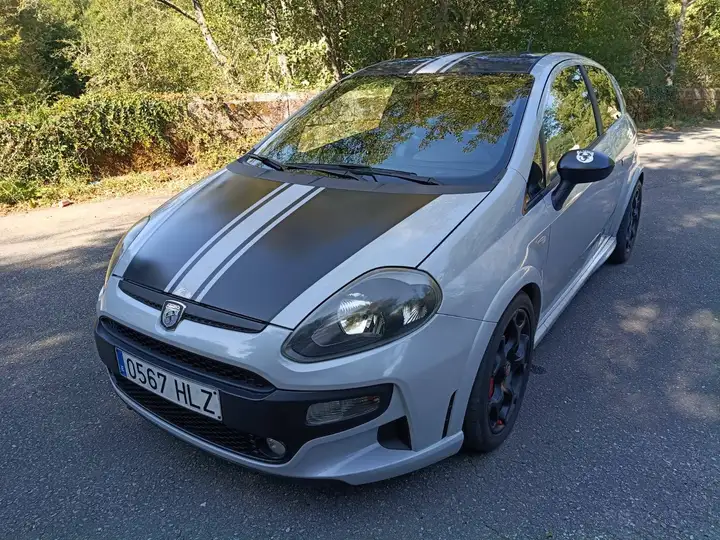 Abarth Punto 1.4 Multiair Supersport 2012, foto 2