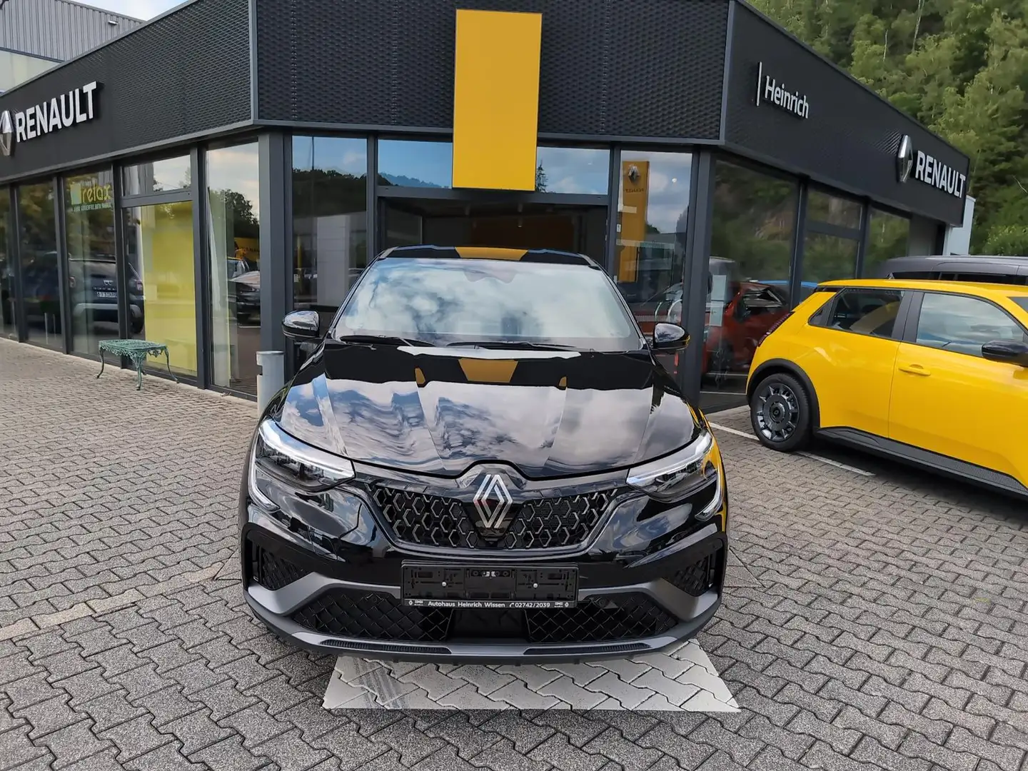 Renault Arkana Esprit Alpine Full Hybrid 145 Schwarz - 1