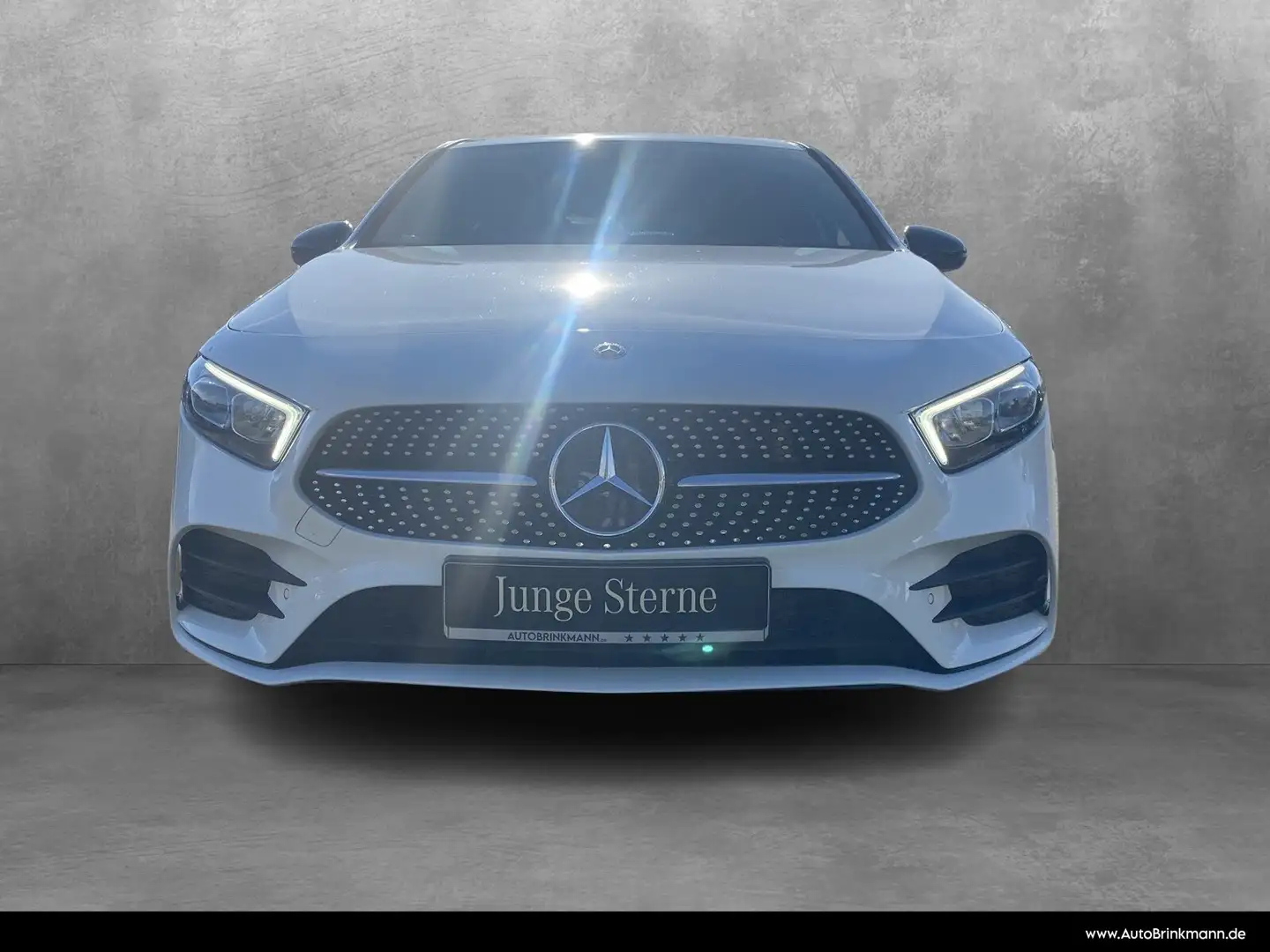 Mercedes-Benz A 200 A 200 AMG-LINE/NIGHT/KAMERA/MBUX/AMBIENTE AMG Line Weiß - 2