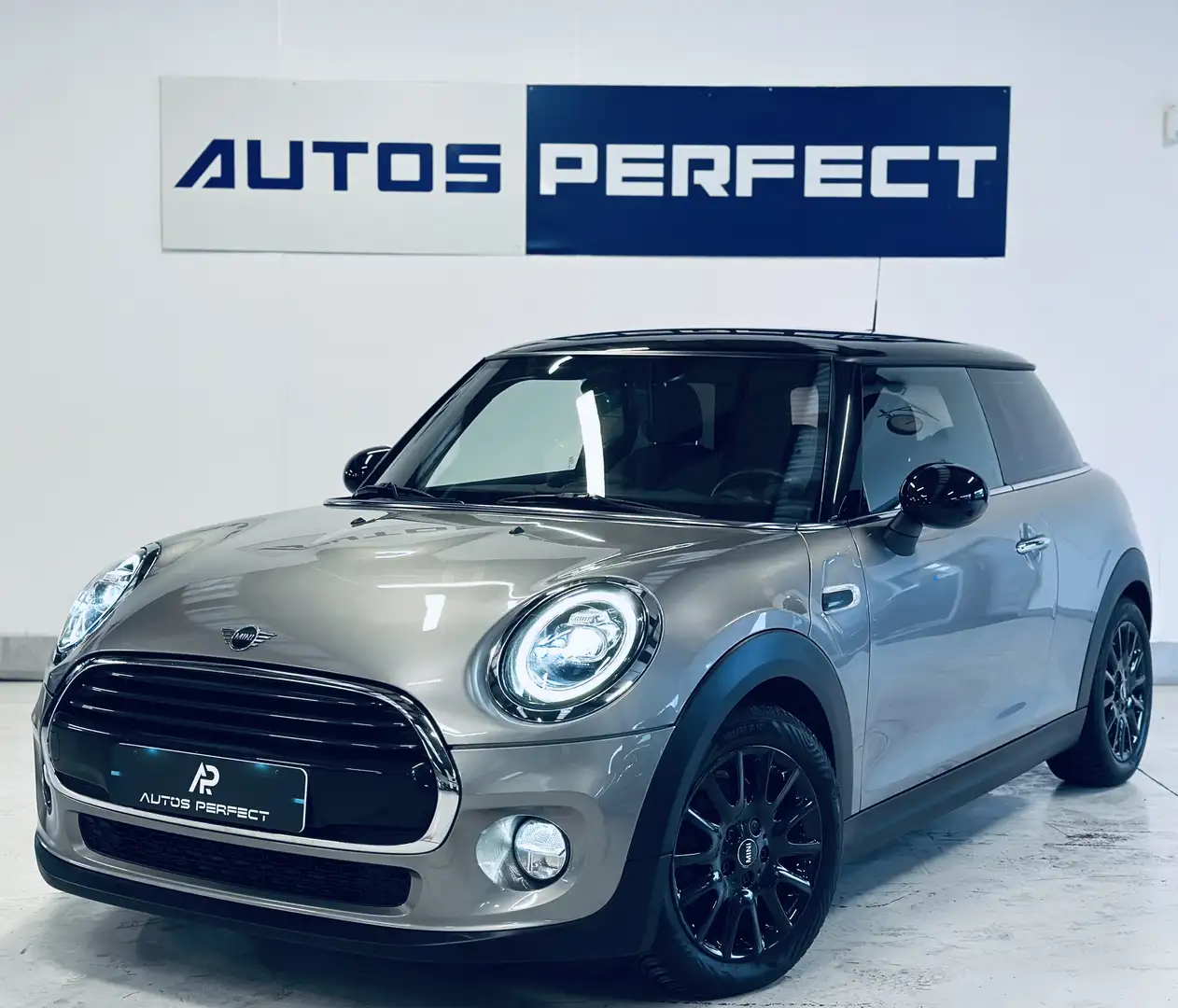 MINI Cooper 1.5i 136CV NAVI REG VTS JA 16 BI-XENON ANTI-BROUI Braun - 1