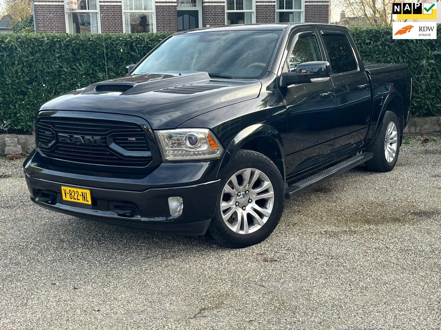 Dodge RAM 1500 5.7 V8 Longhorn LPG Schwarz - 1