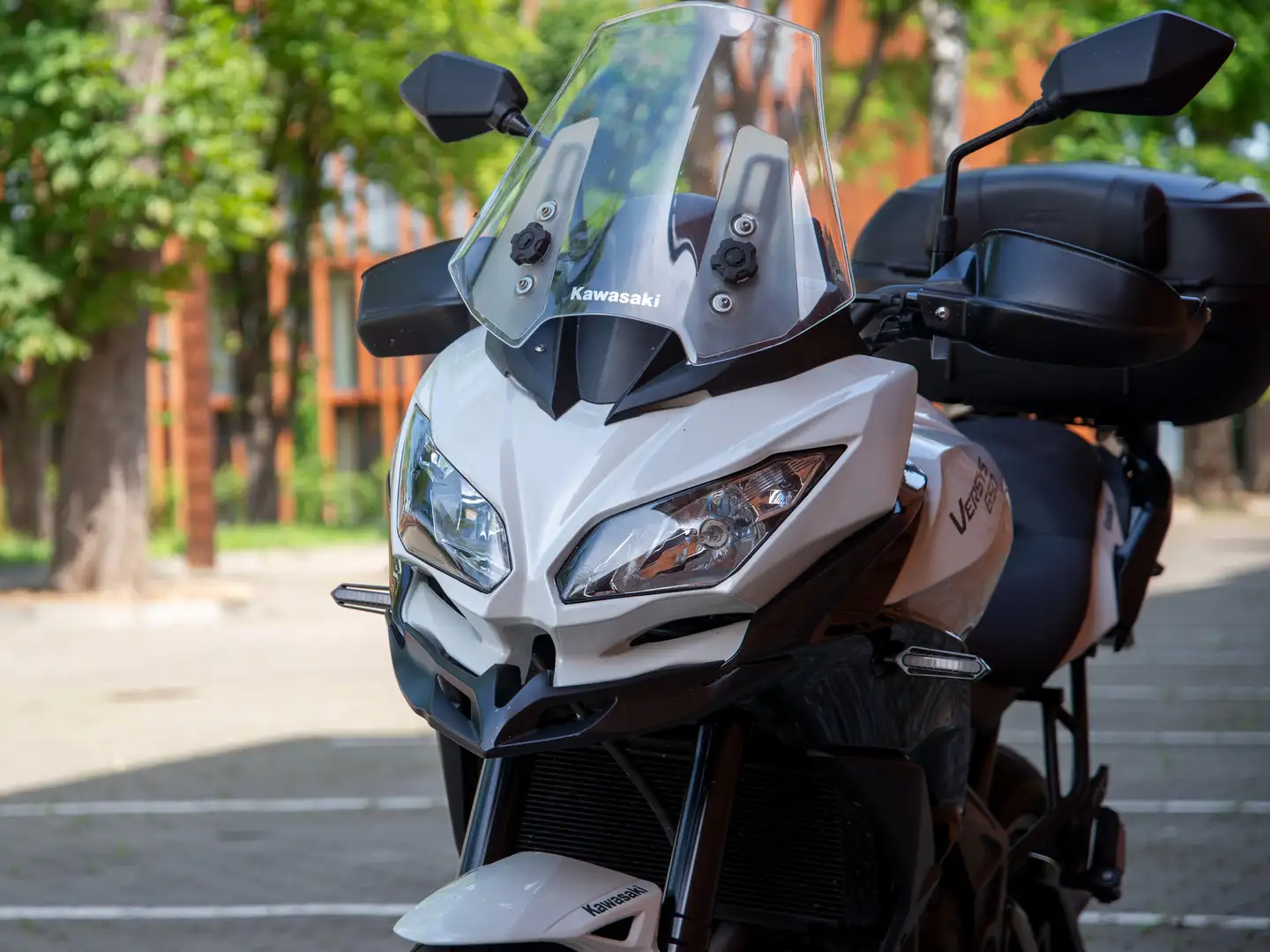 Kawasaki Versys 650 Alb - 1