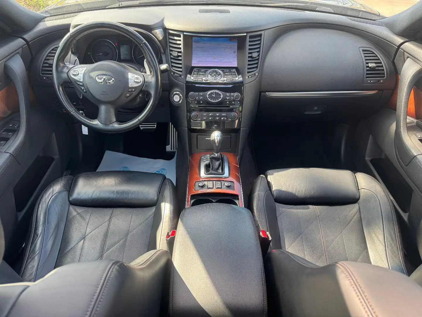 Infiniti QX70 3.7 Premium S*EGSD*360°KAMERA*PARKASSIS.* Schwarz - 2