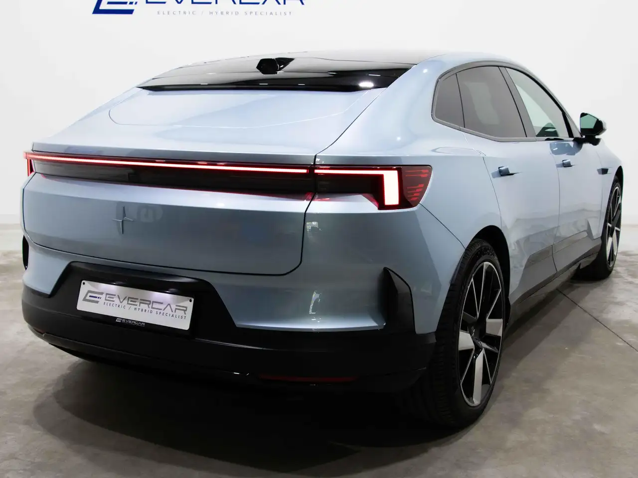 Polestar 4 2024