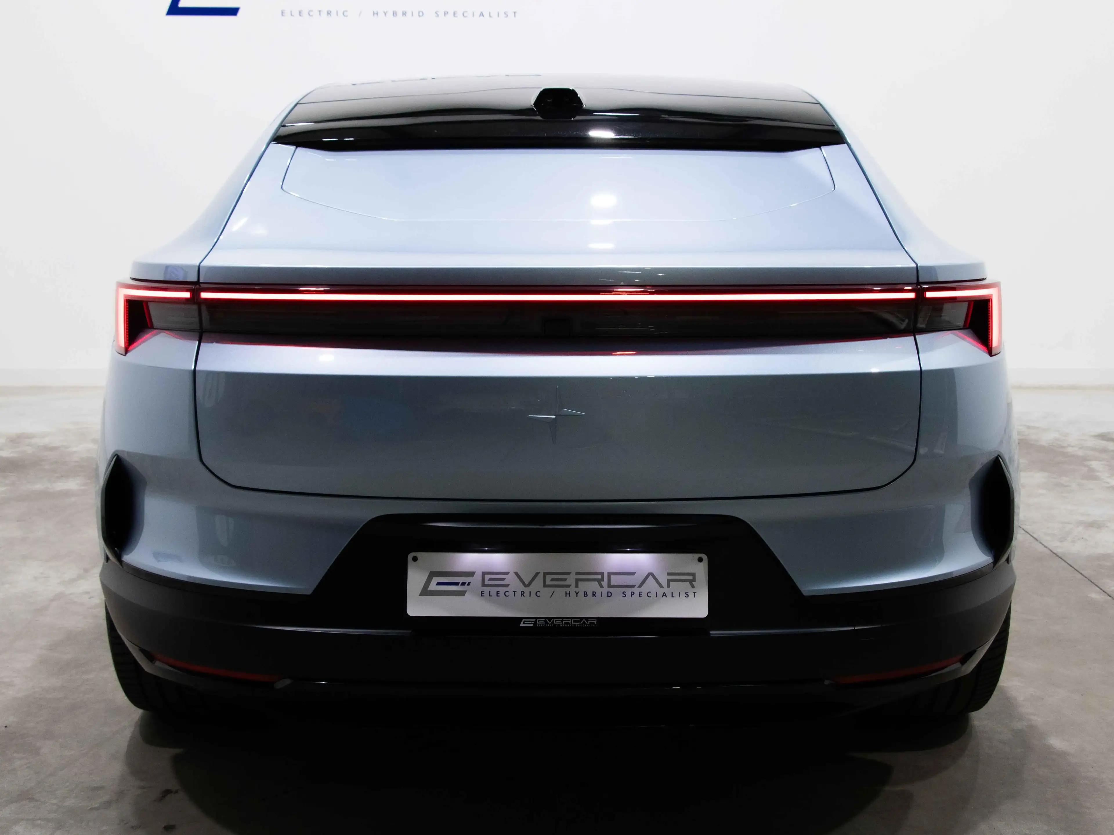 Polestar 4 Polestar 4 100 kWh Long Range **PANO*ACC*360°** — photo 6