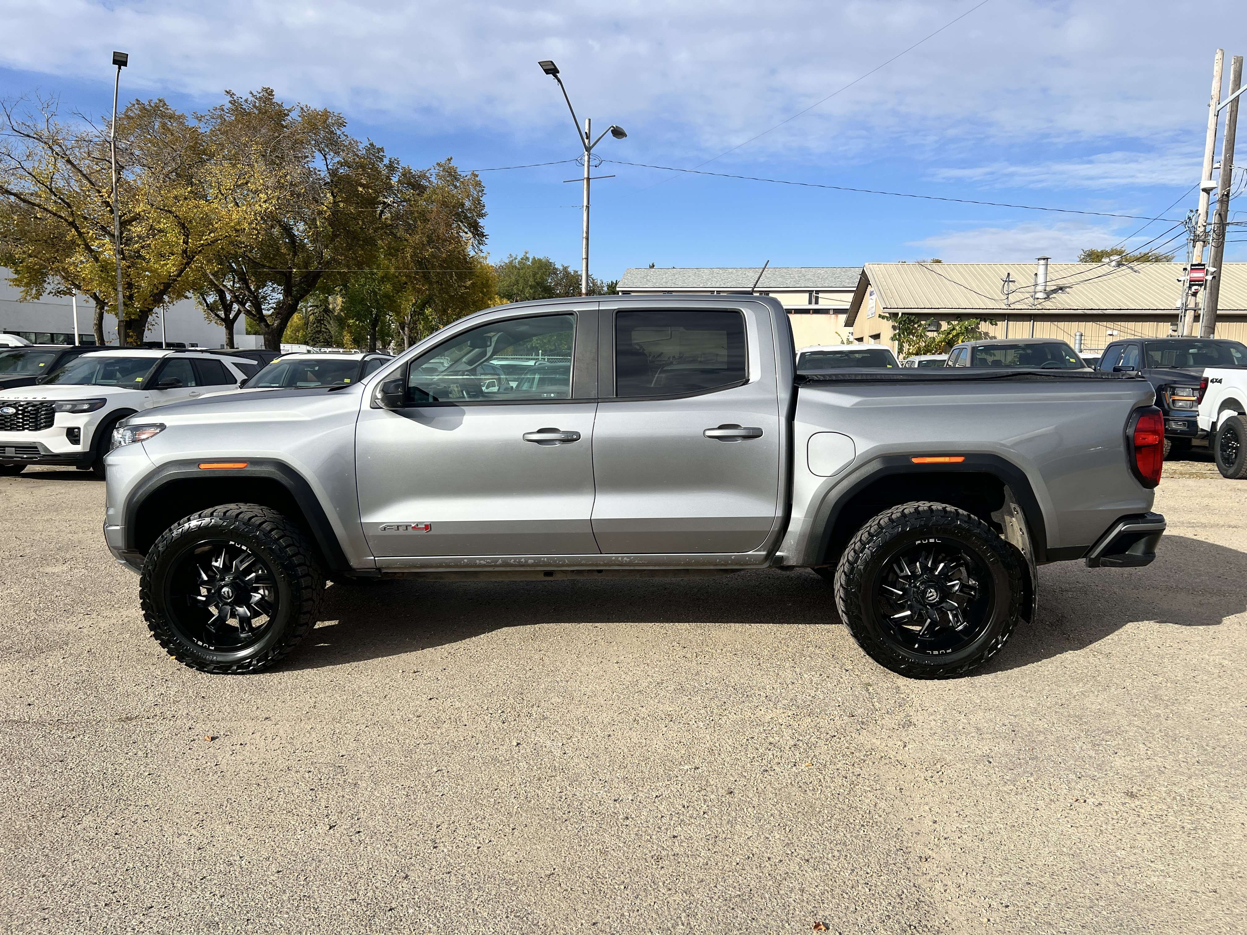 2023 GMC Canyon
