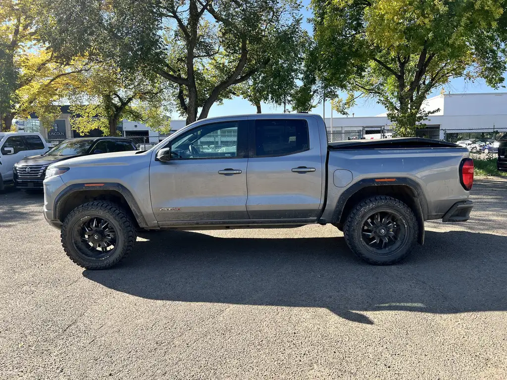 2023 GMC Canyon AT4 Crew Cab 131 | EZ-Lift Tailgate | Keyless Entr — photo 5