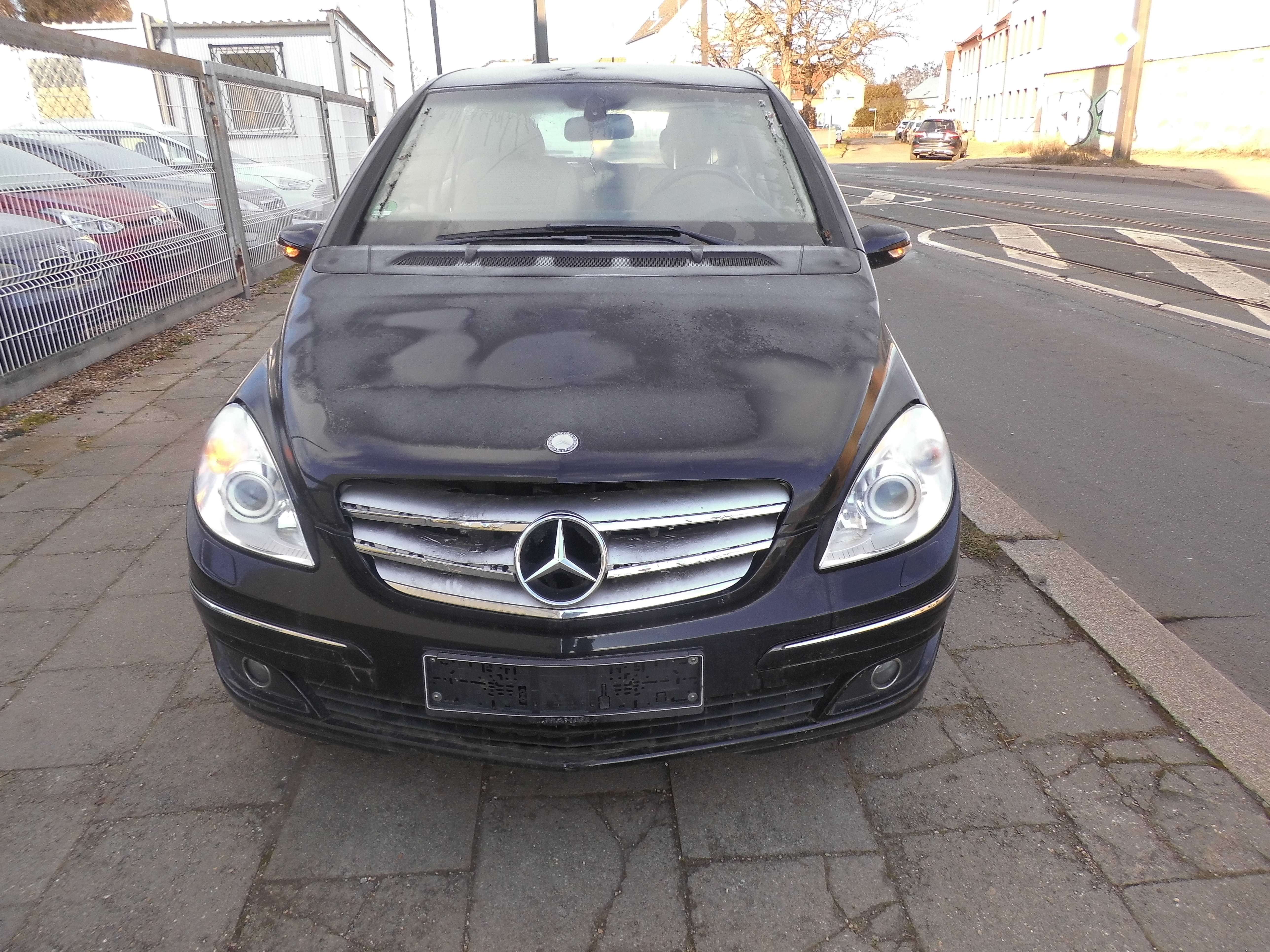 Second hand Mercedes Benz B-Class 180