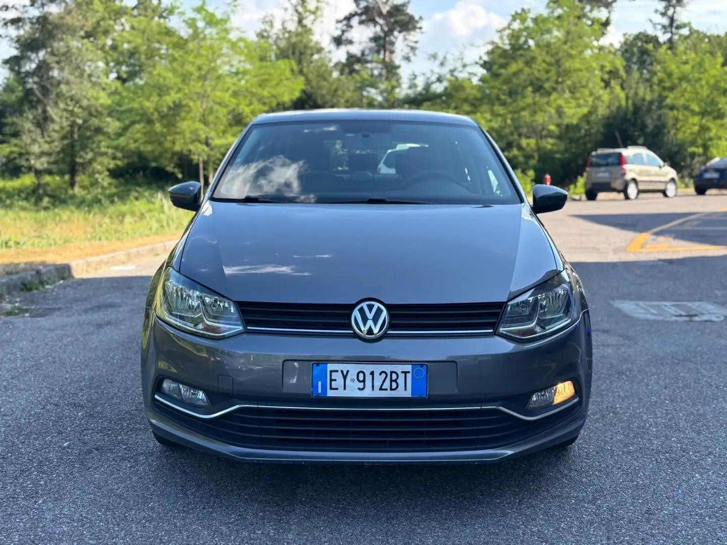 Volkswagen Polo 1.4 TDI 90 CV DSG 5p. Comfortline BlueMotion Techn Grijs - 2