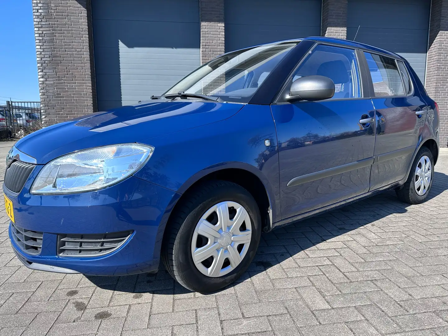 Skoda Fabia 1.2 12v Go uitvoering Blauw - 2