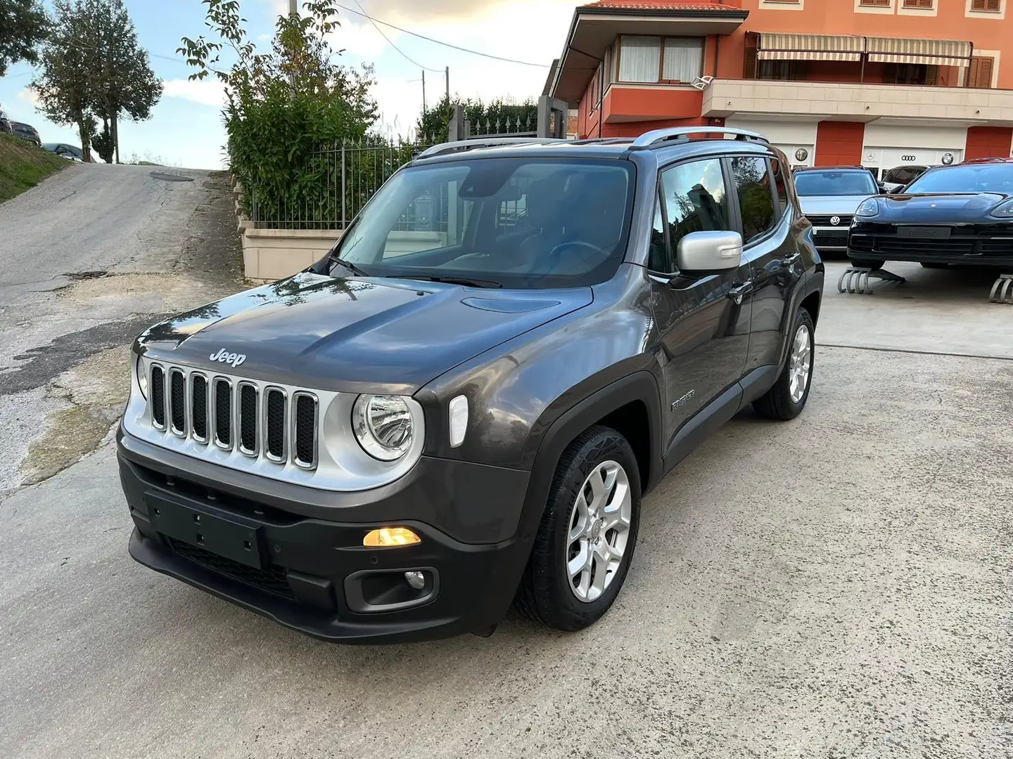 Jeep Renegade 1.4 m-air Limited fwd 140cv auto Grigio - 2
