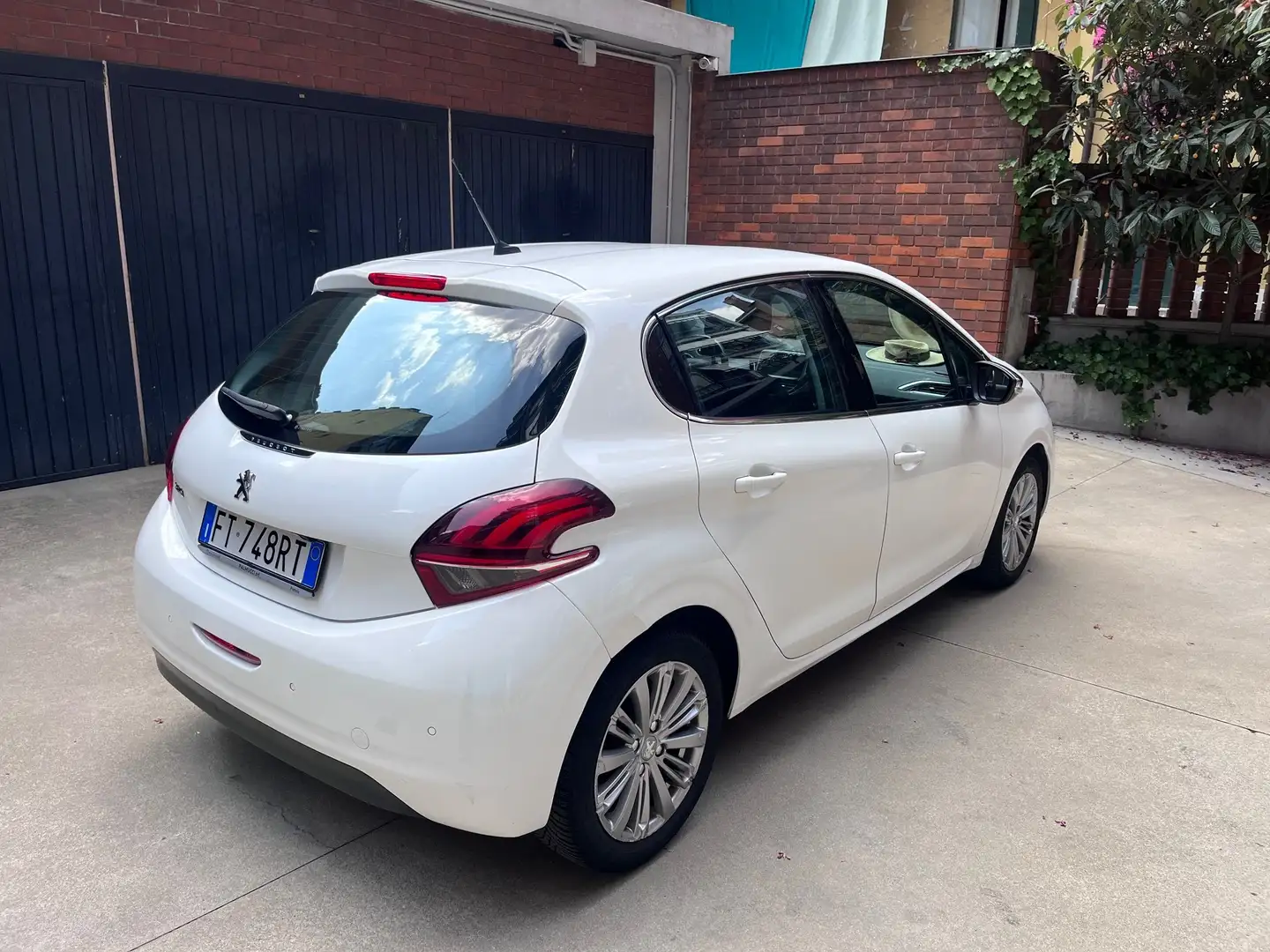 Peugeot 208 208 5p 1.2 solo 60.000 km garantita Blanc - 2