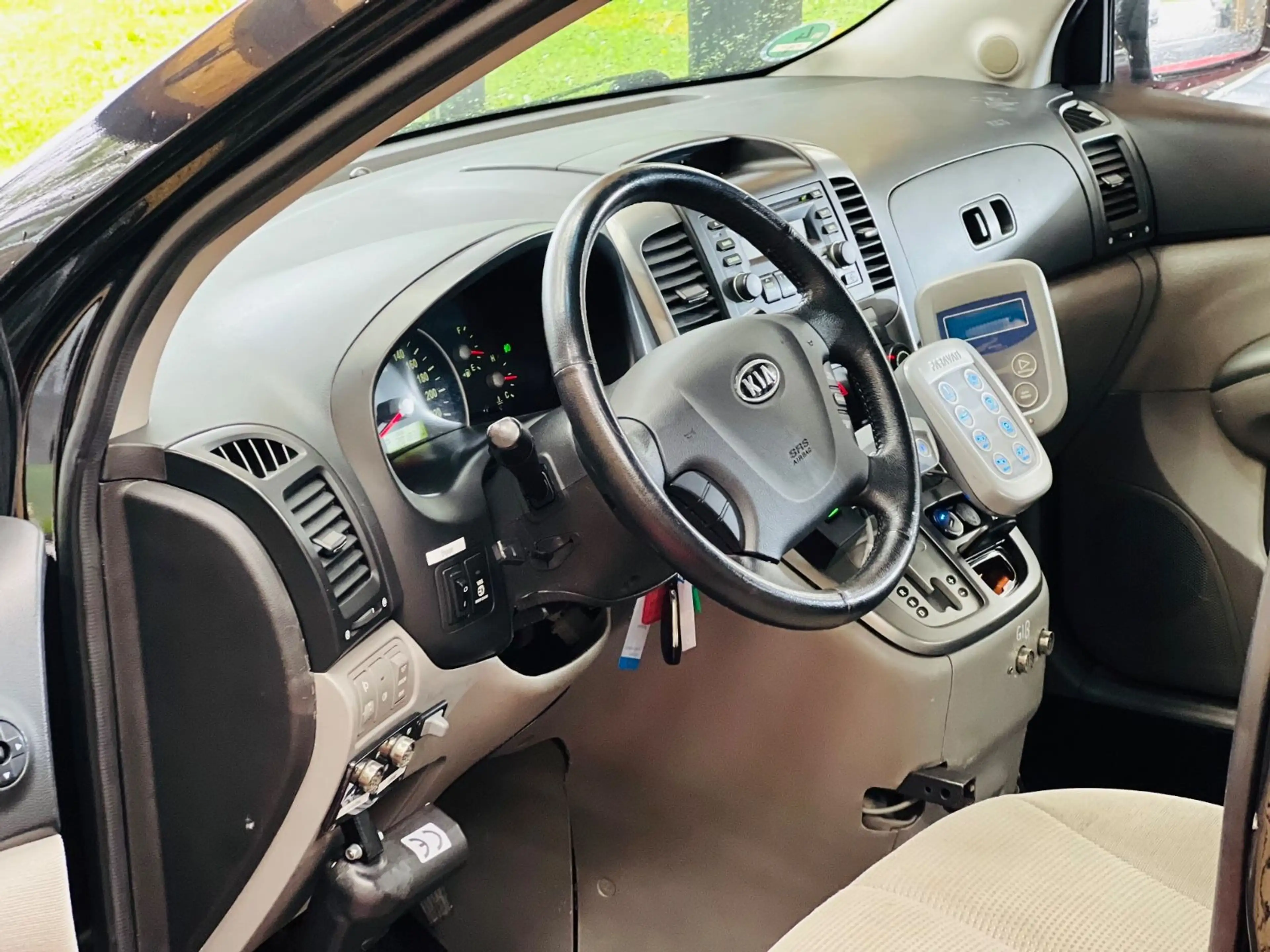 Kia Carnival Behindertengerecht-Aktivfahrer — photo 13