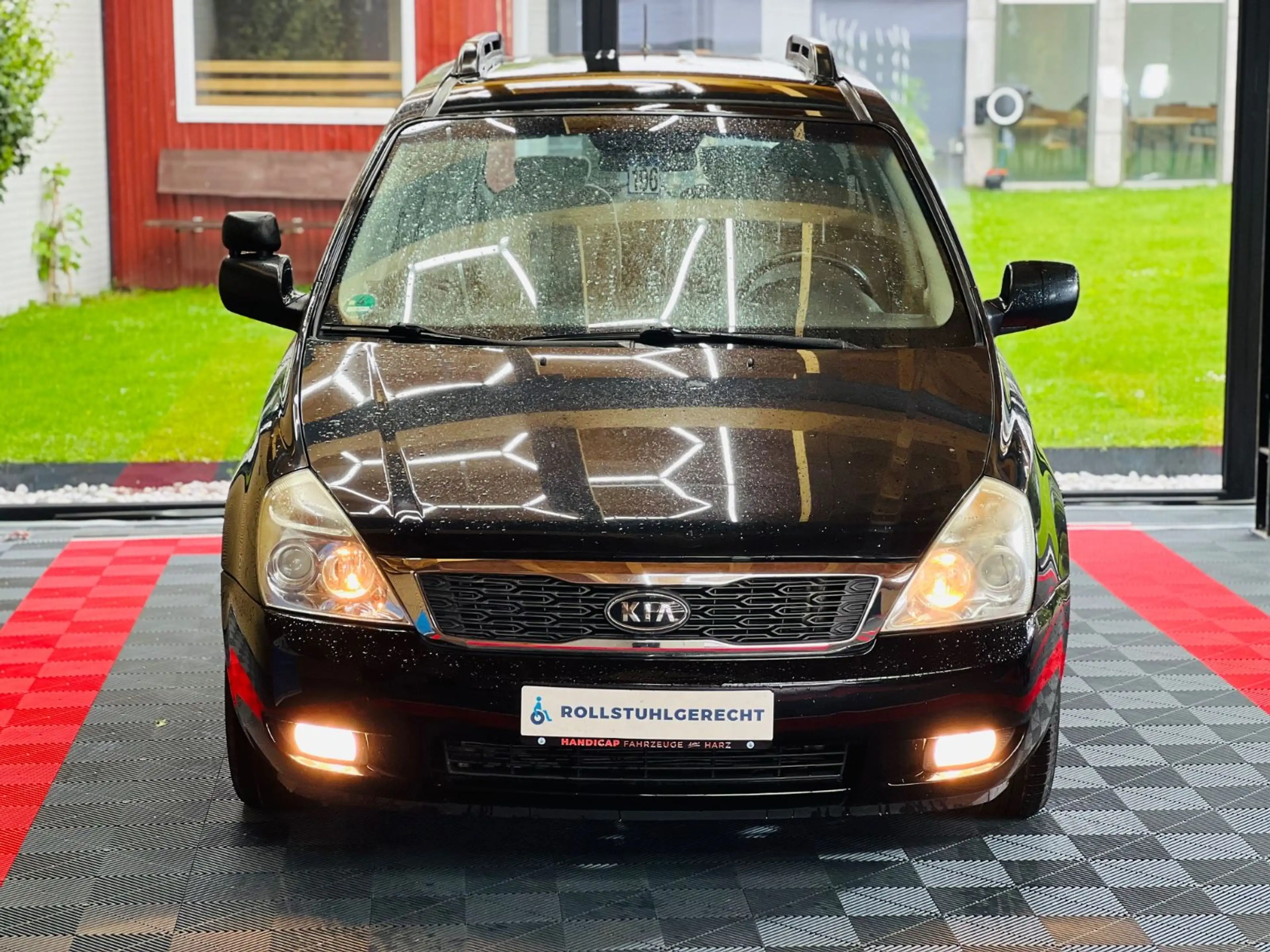 Kia Carnival Behindertengerecht-Aktivfahrer — photo 9