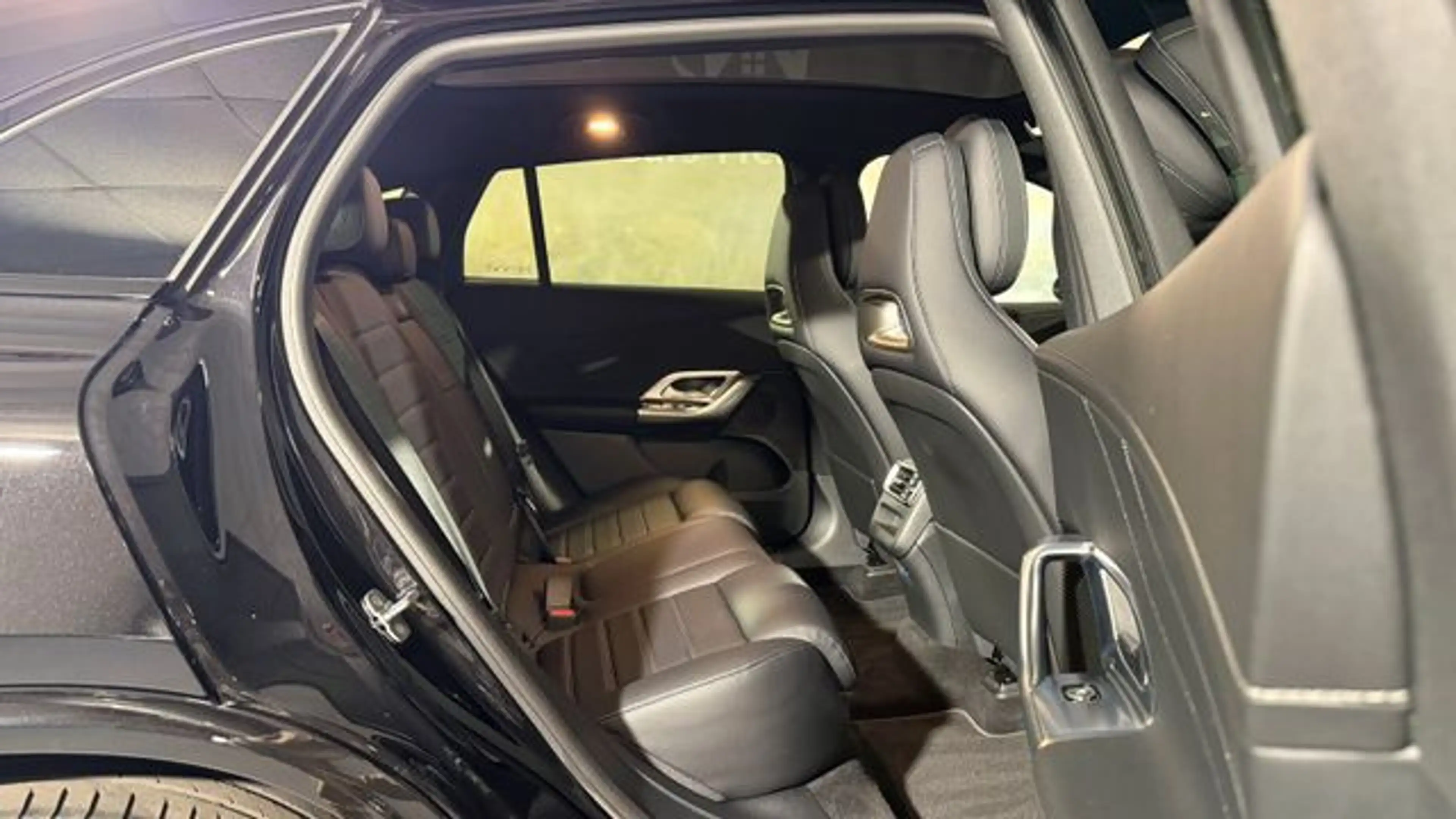 Mercedes-Benz GLC 400 GLC 400 EQ 4Matic AMG Night Pano AHK Distronic+ — photo 15