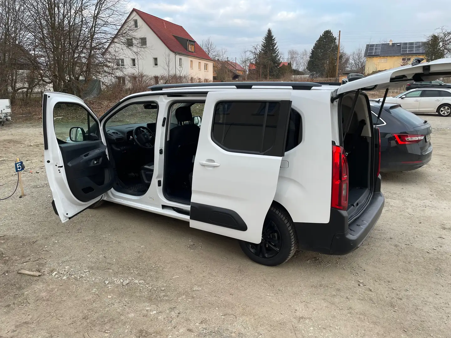 Citroen Berlingo Elektro Weiß - 1