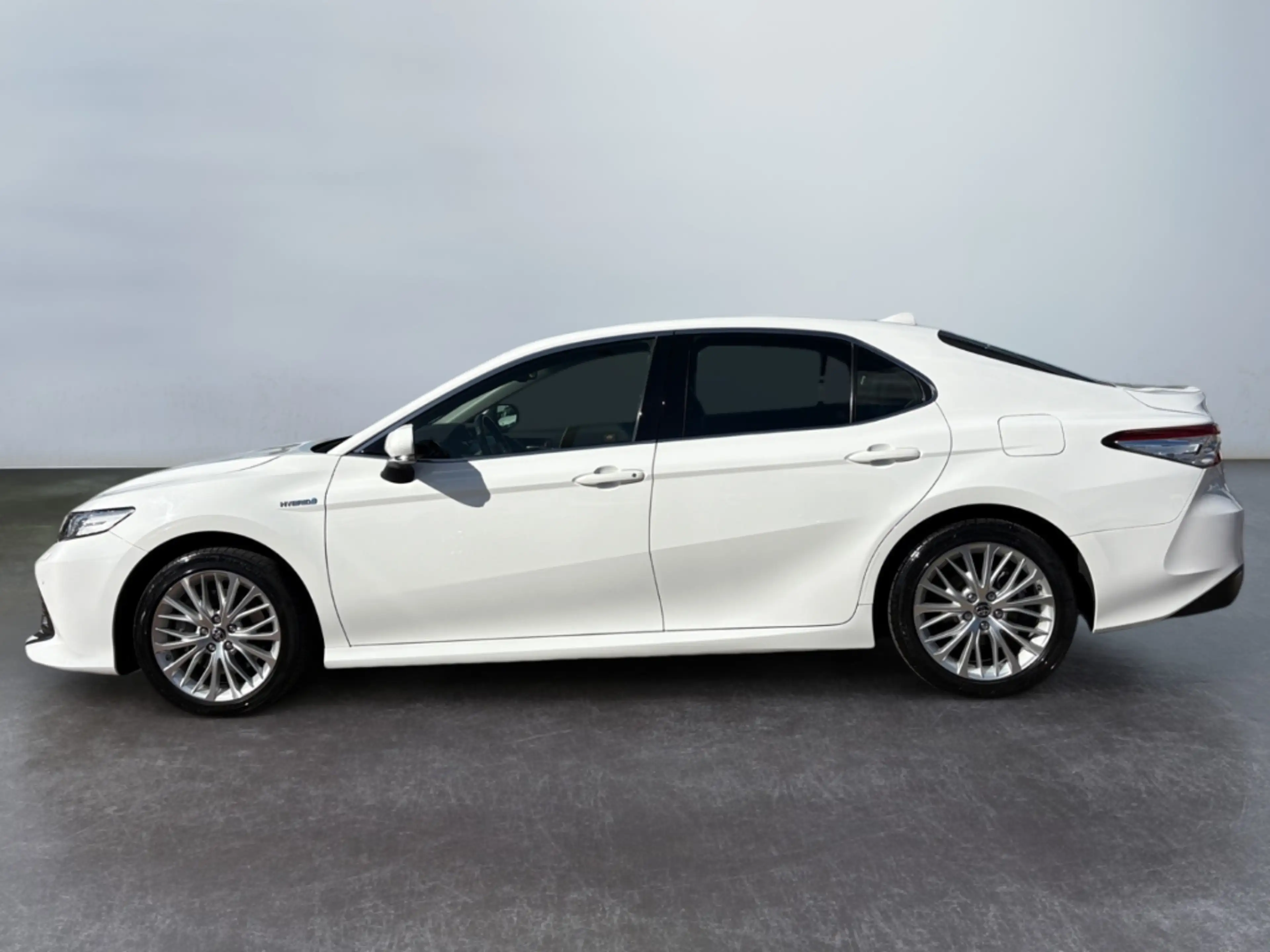 Toyota Camry Hybrid Executive *Leder*el. Sitze*CAM*SHZ* — photo 5