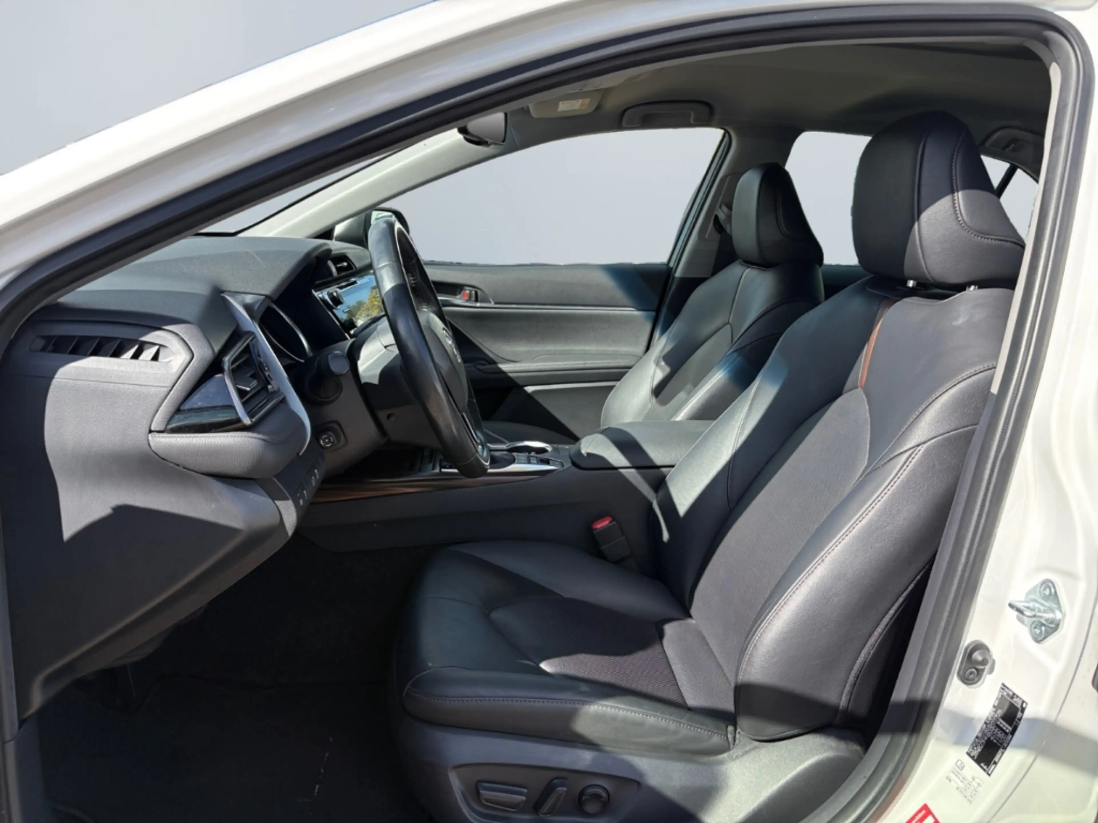 Toyota Camry Hybrid Executive *Leder*el. Sitze*CAM*SHZ* — photo 9