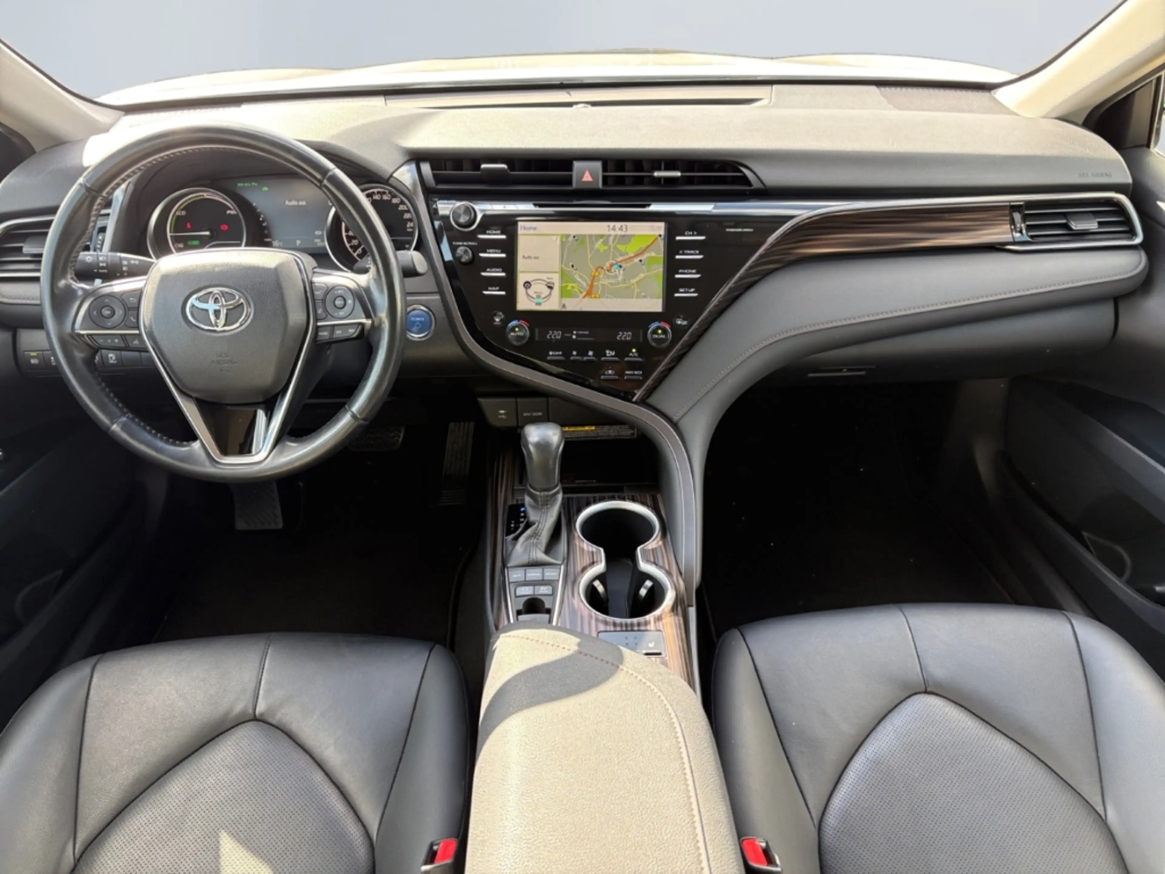 Toyota Camry Hybrid Executive *Leder*el. Sitze*CAM*SHZ* — photo 11