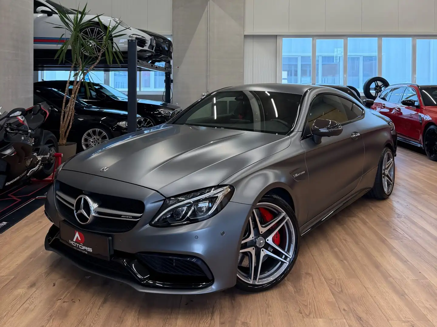 Mercedes-Benz C 63 AMG S Coupe Aut. Silber - 1