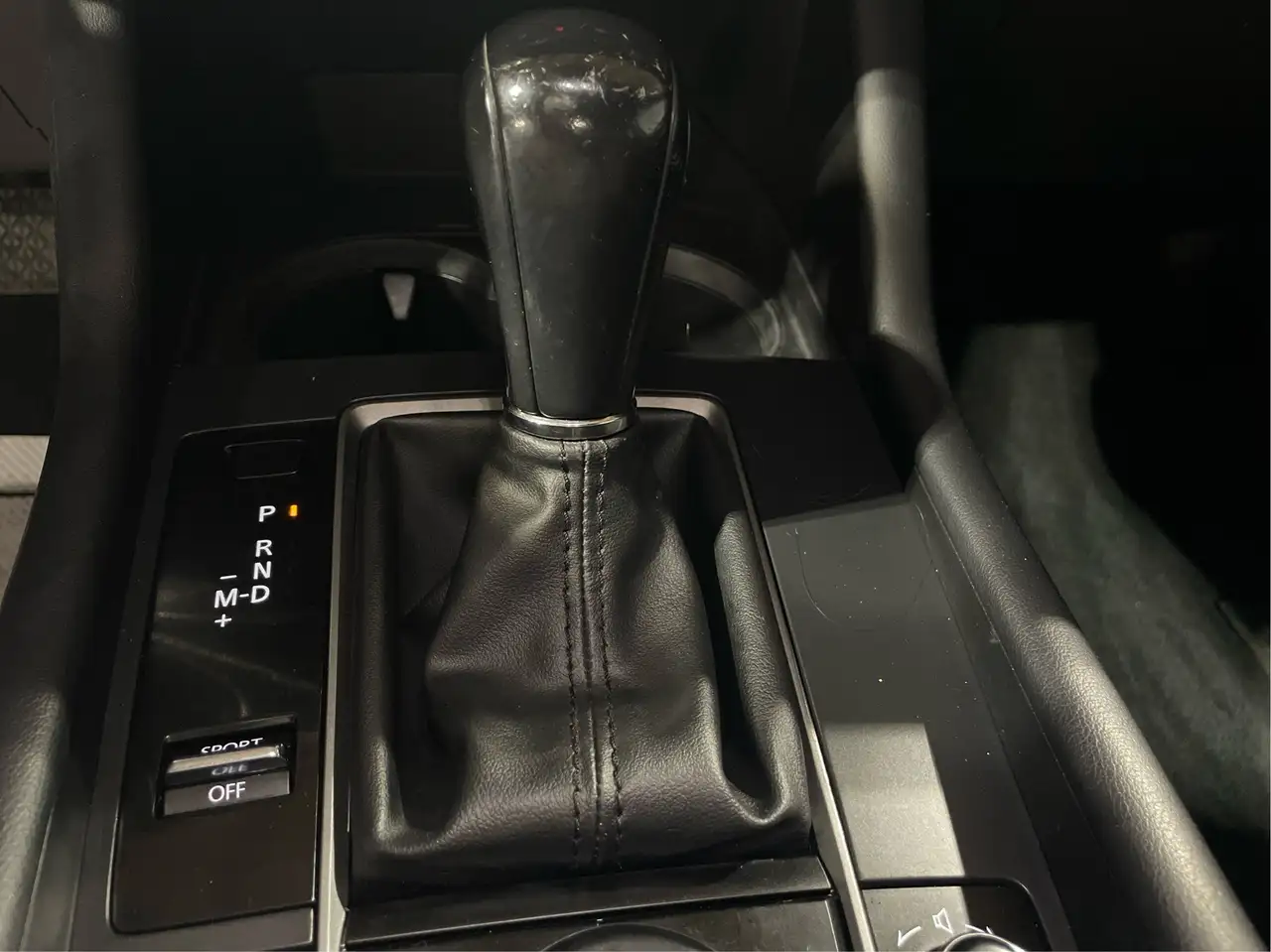 Mazda 3 снимка Mazda 3